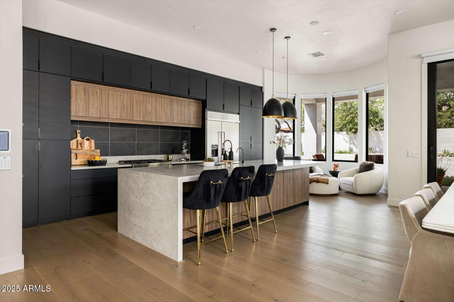 7670 E SIERRA VISTA Drive