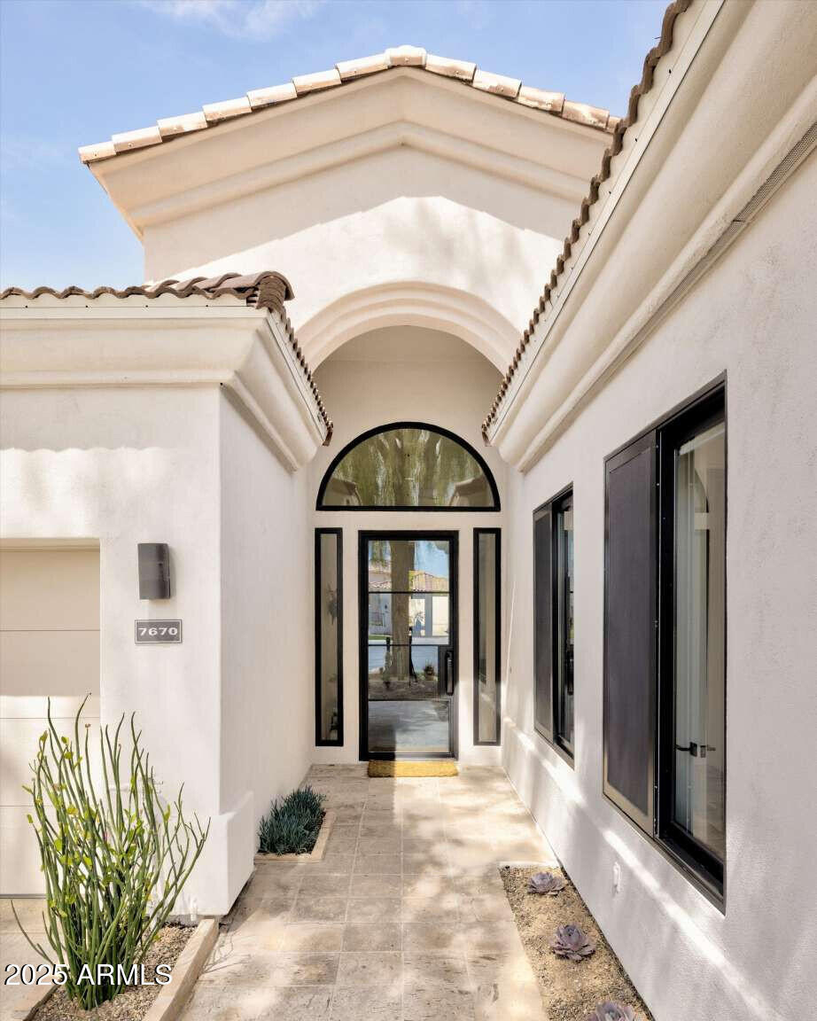 7670 E SIERRA VISTA Drive