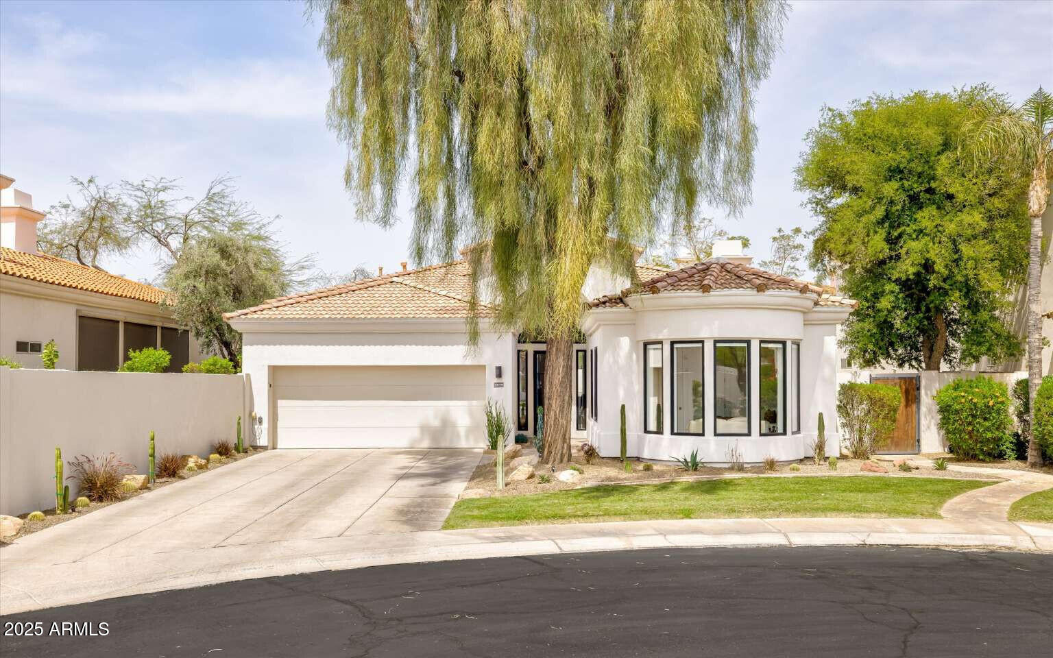7670 E SIERRA VISTA Drive