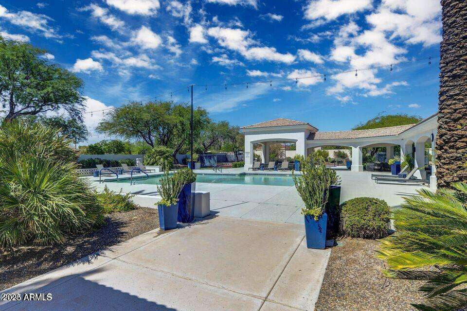 7670 E SIERRA VISTA Drive