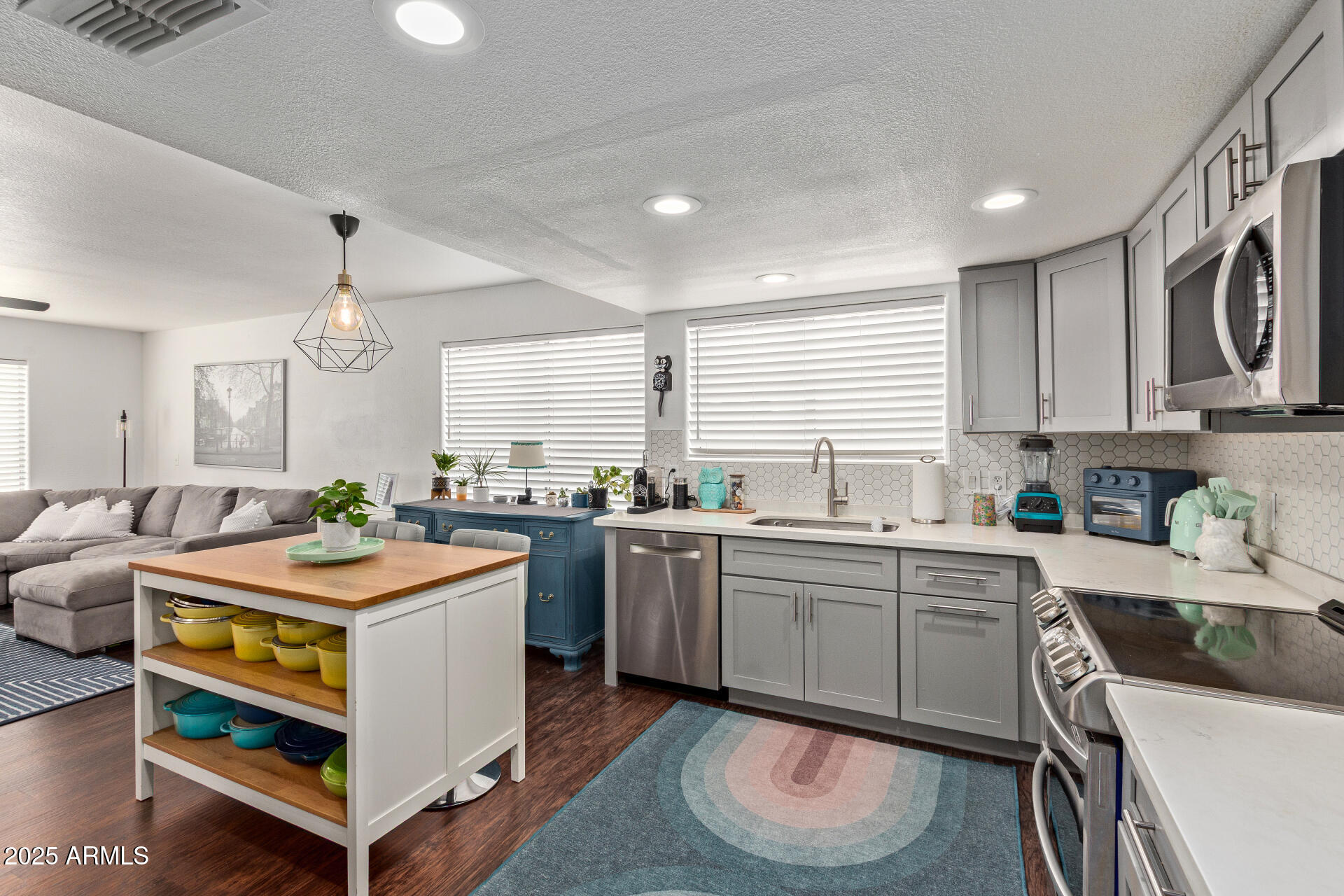 3222 E CORTEZ Street