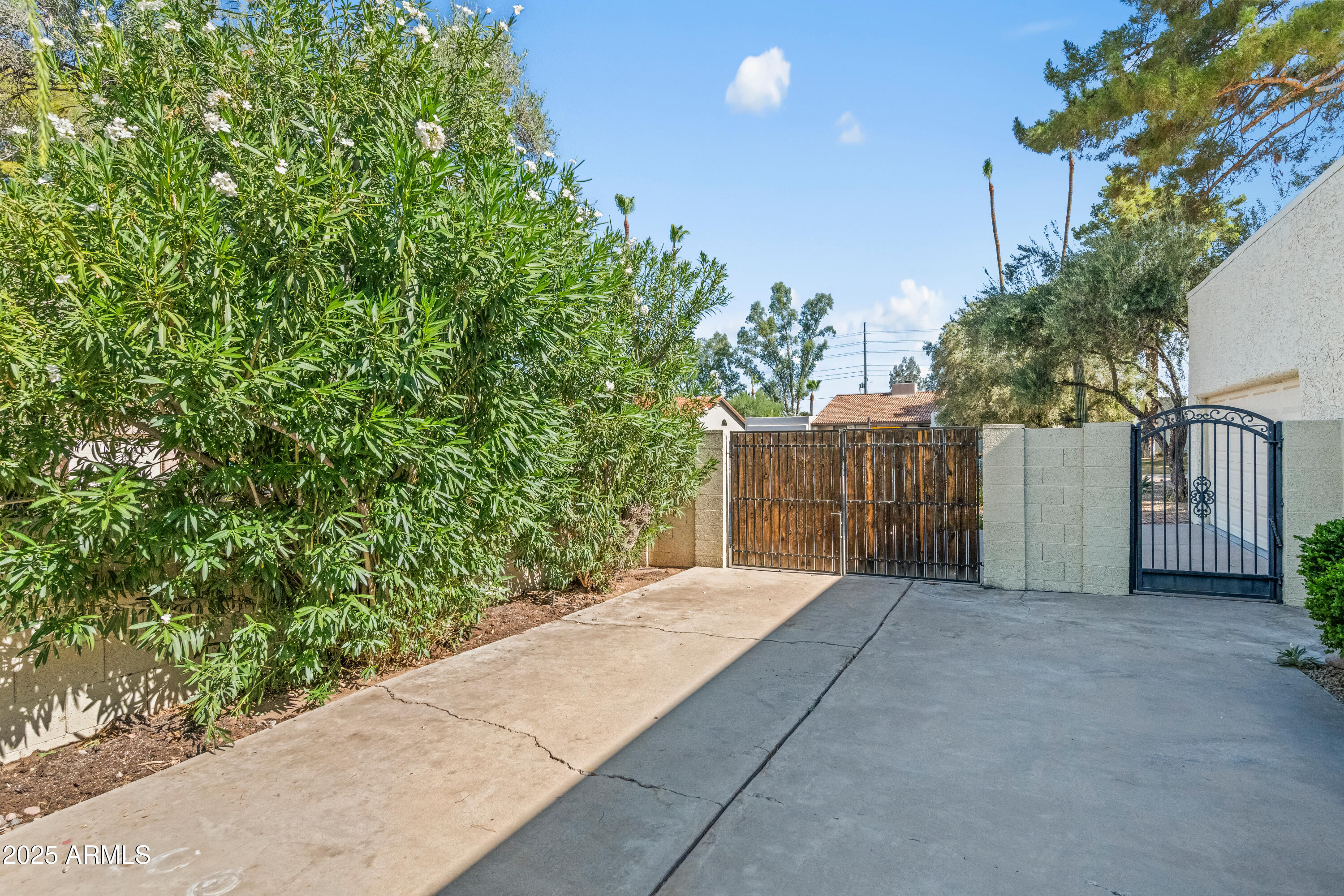 8613 E APPALOOSA Trail