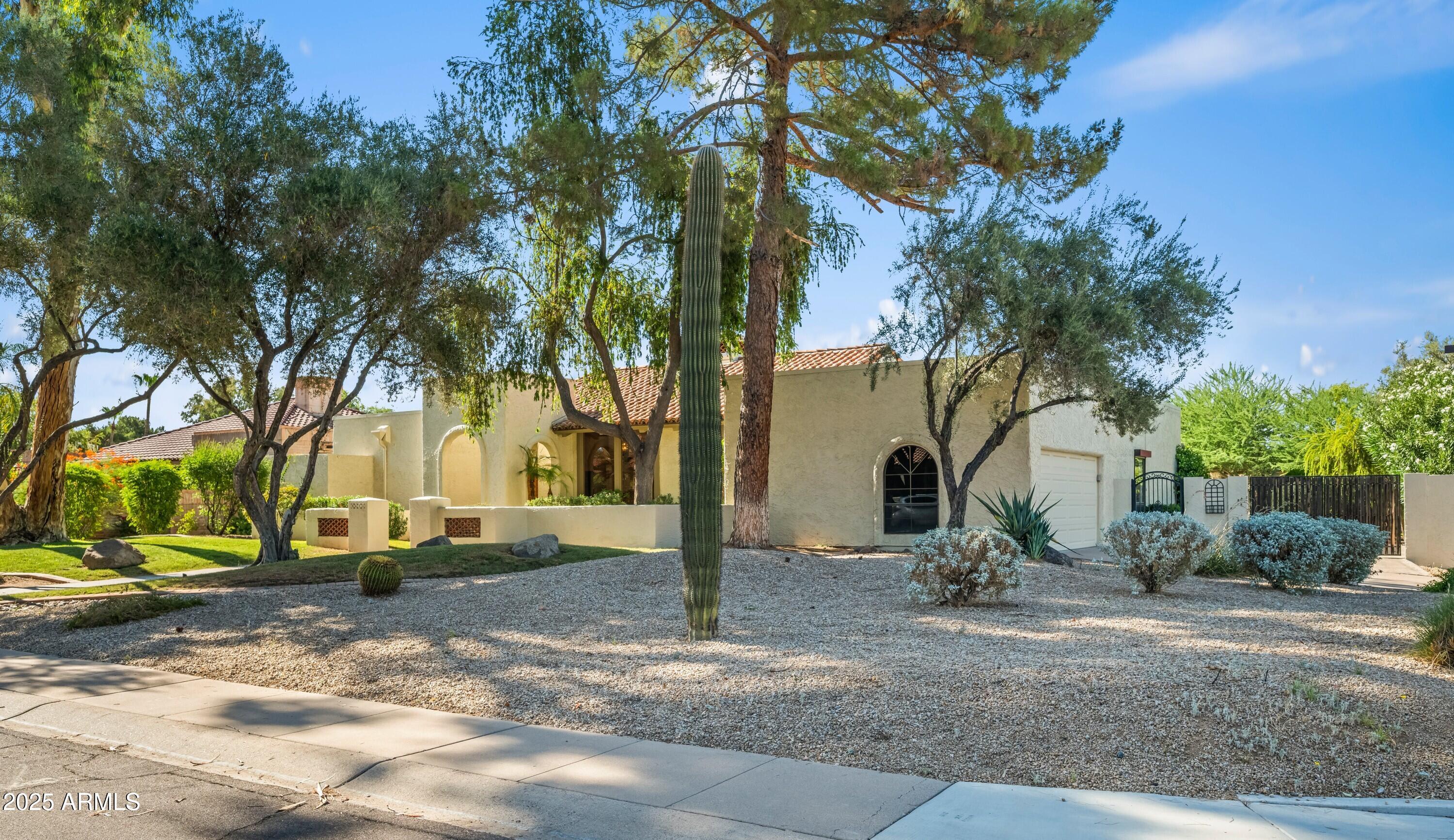 8613 E APPALOOSA Trail