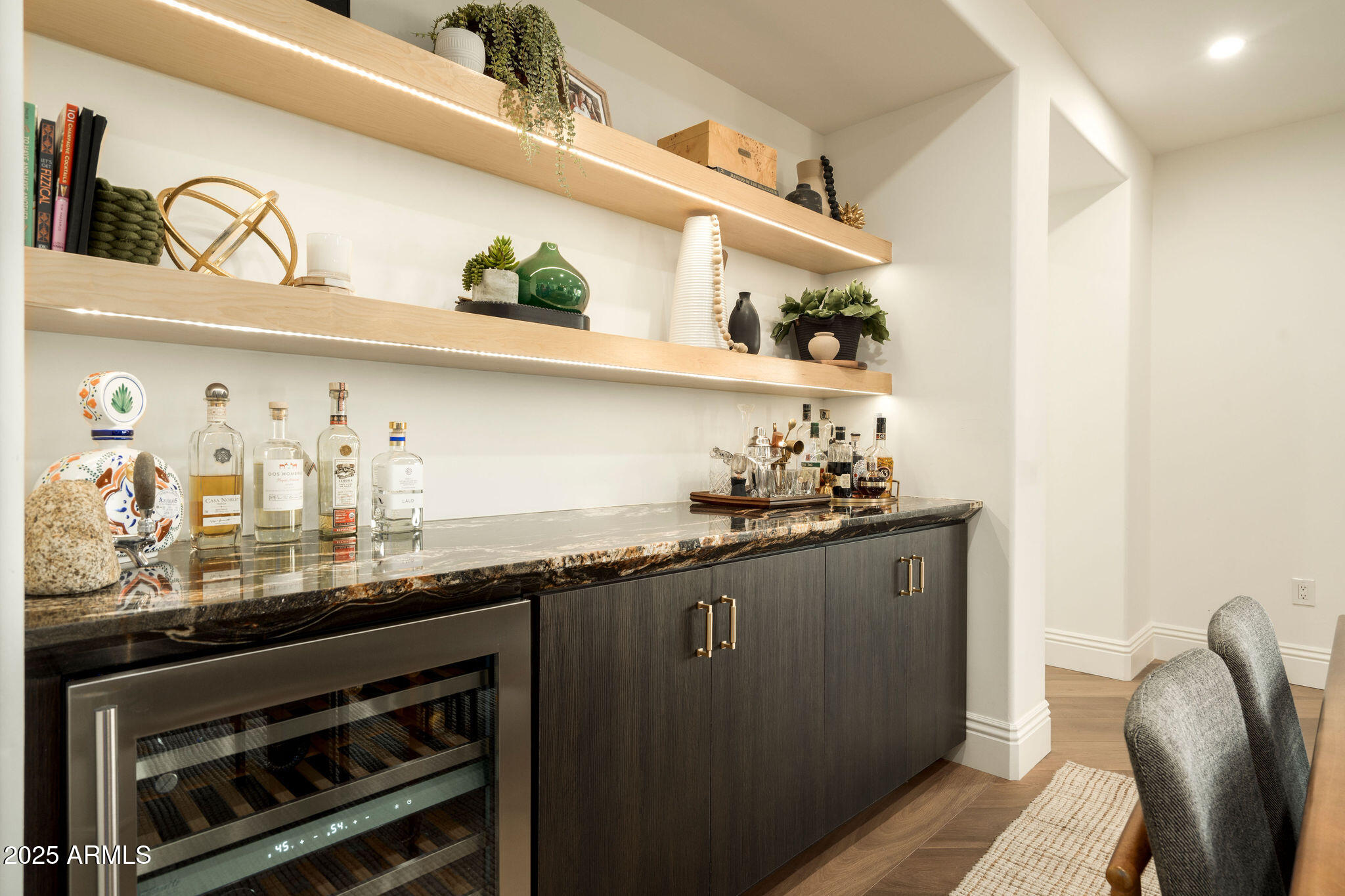 7175 E CAMELBACK Road, 401