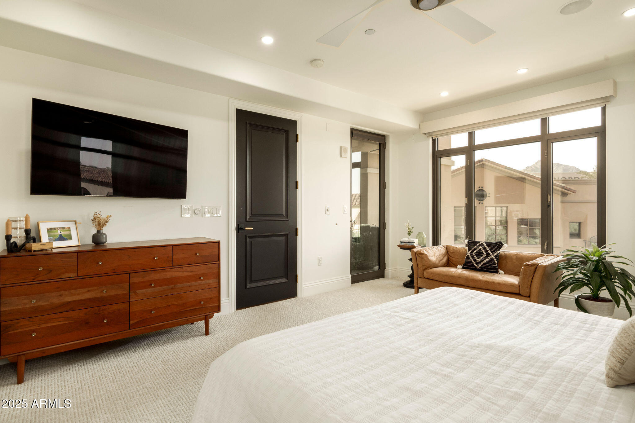 7175 E CAMELBACK Road, 401