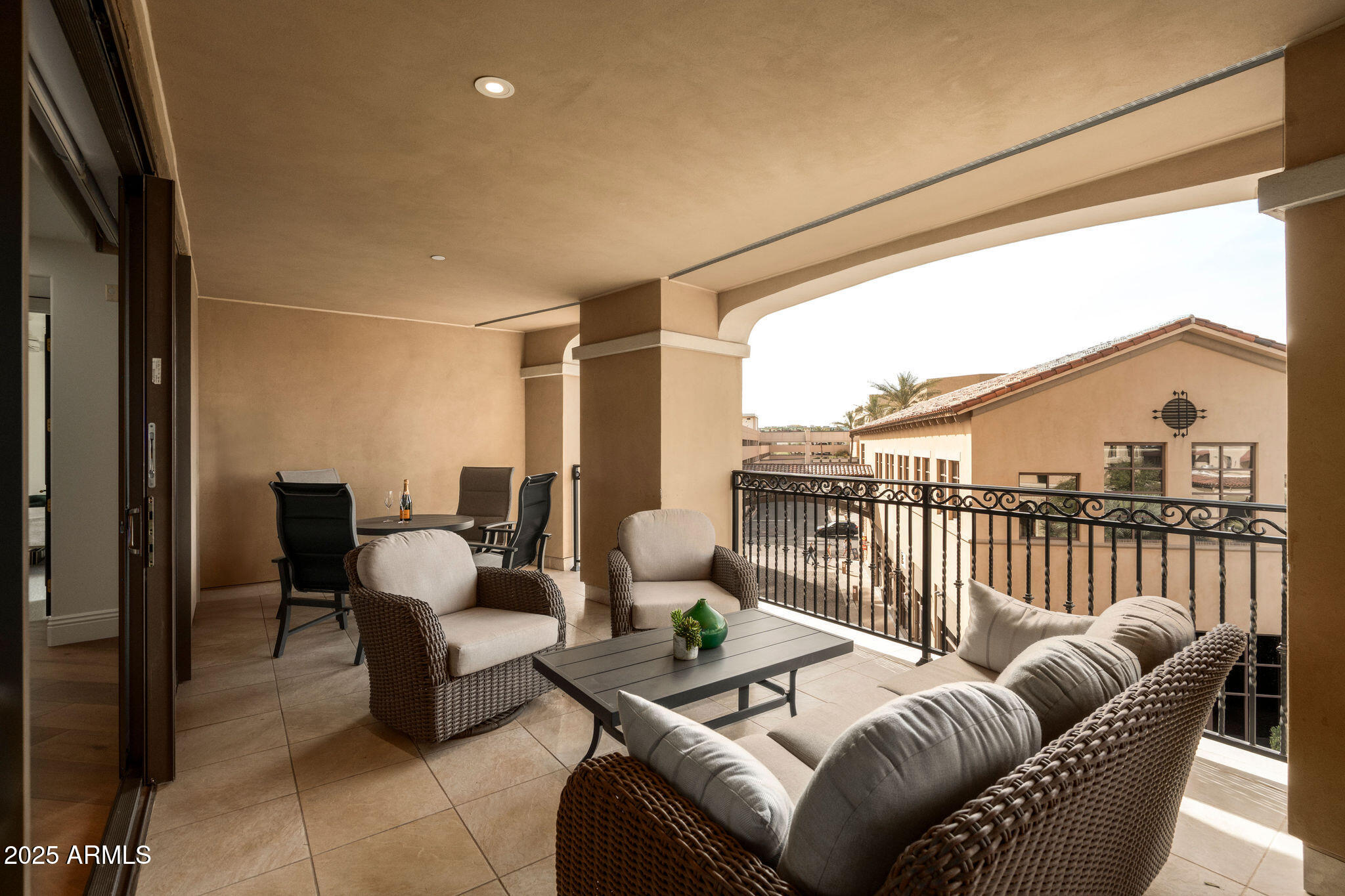 7175 E CAMELBACK Road, 401