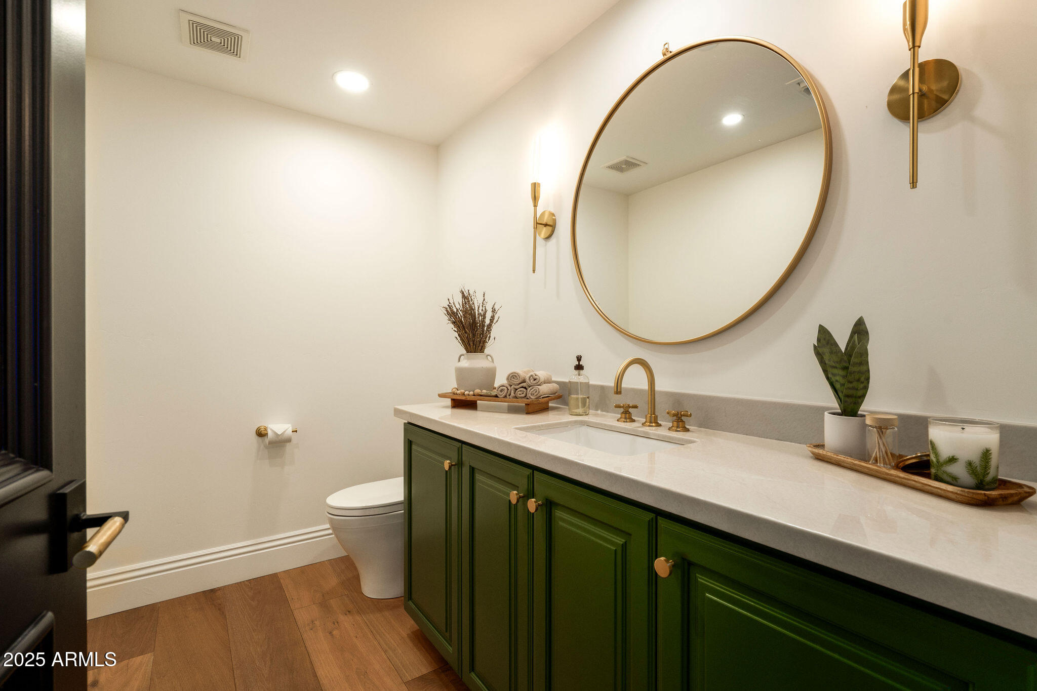7175 E CAMELBACK Road, 401
