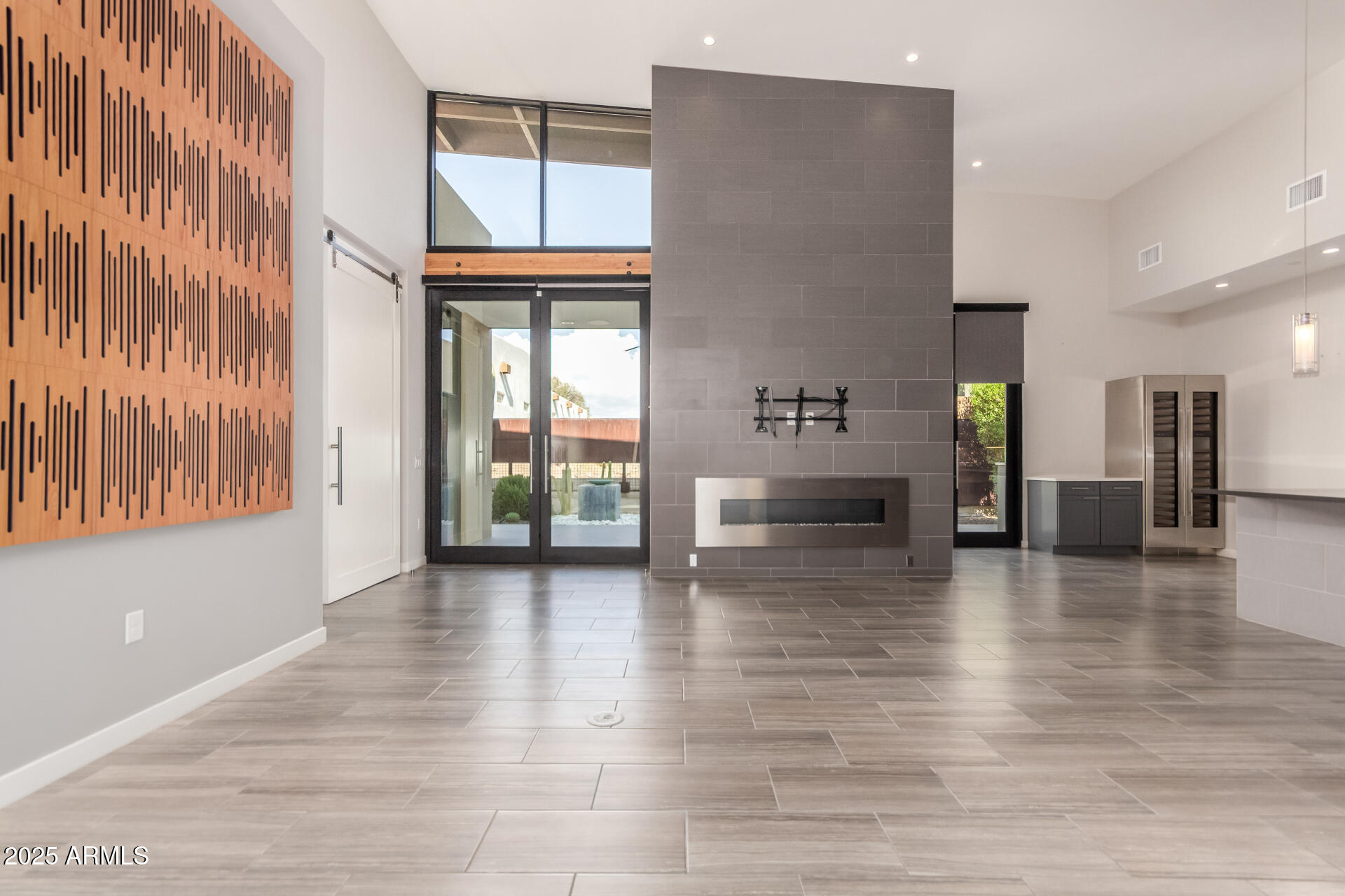 6525 E CAVE CREEK Road Unit: 3