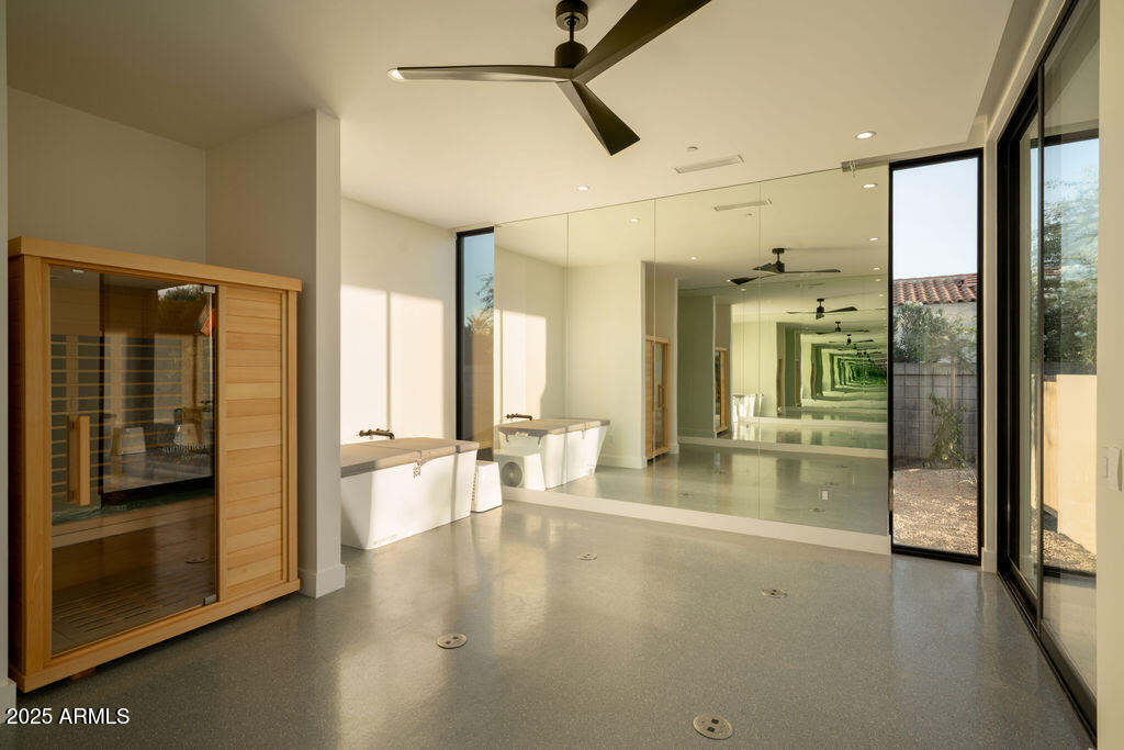 6209 N CASA BLANCA Drive