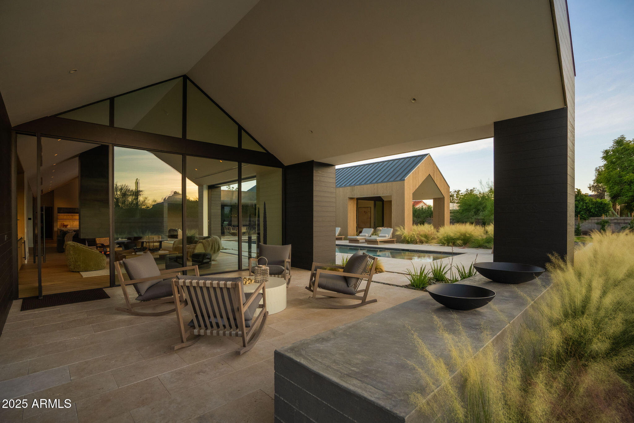 6209 N CASA BLANCA Drive