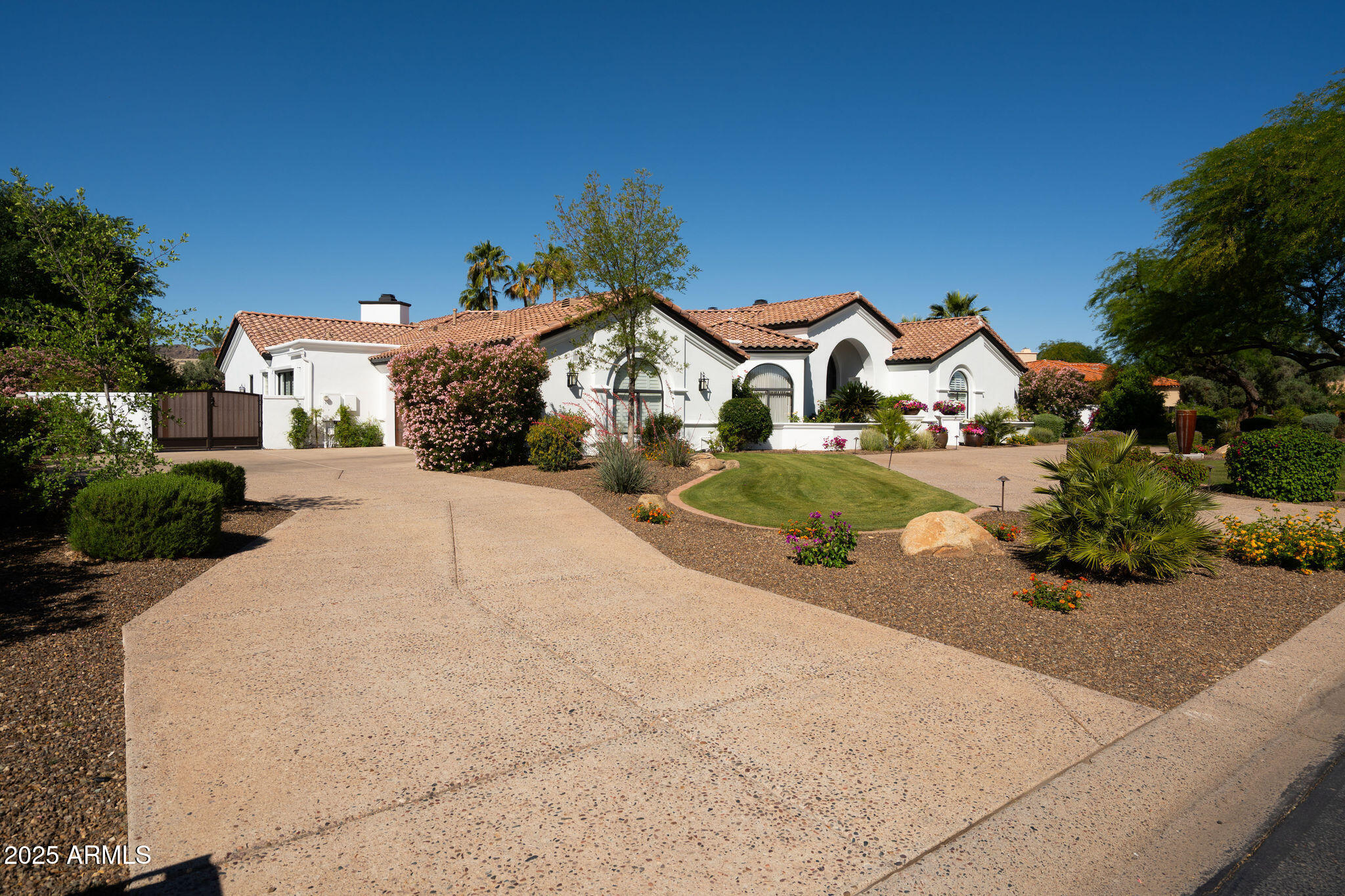 7115 E FOOTHILL Drive
