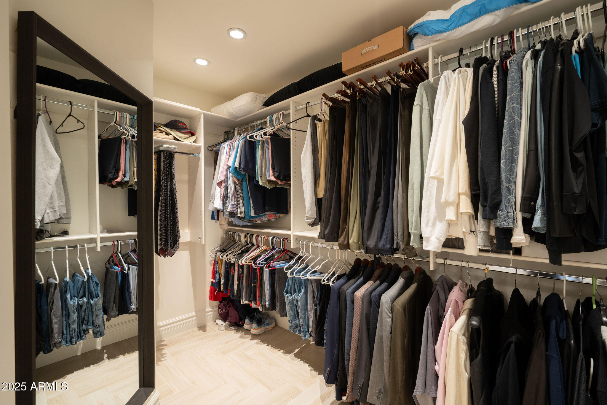 7175 E CAMELBACK Road, 301