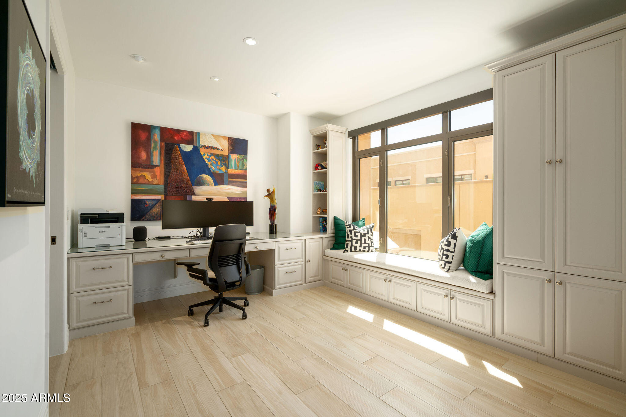 7175 E CAMELBACK Road, 301