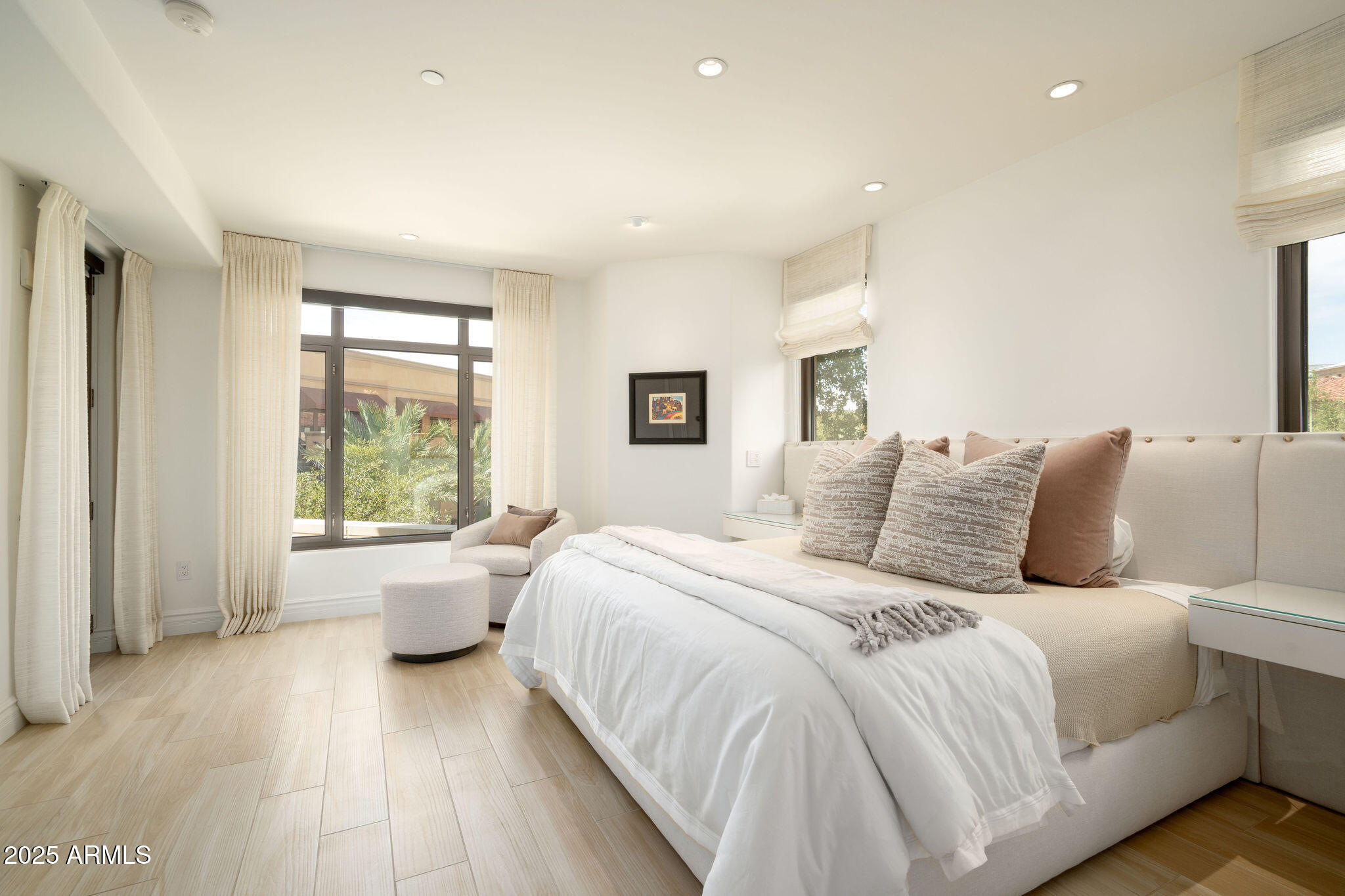 7175 E CAMELBACK Road, 301