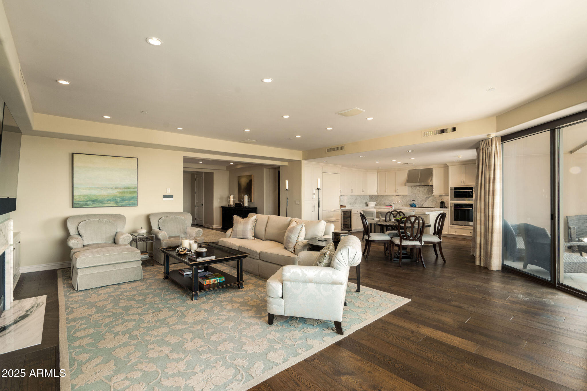 7181 E Camelback Road, 1105