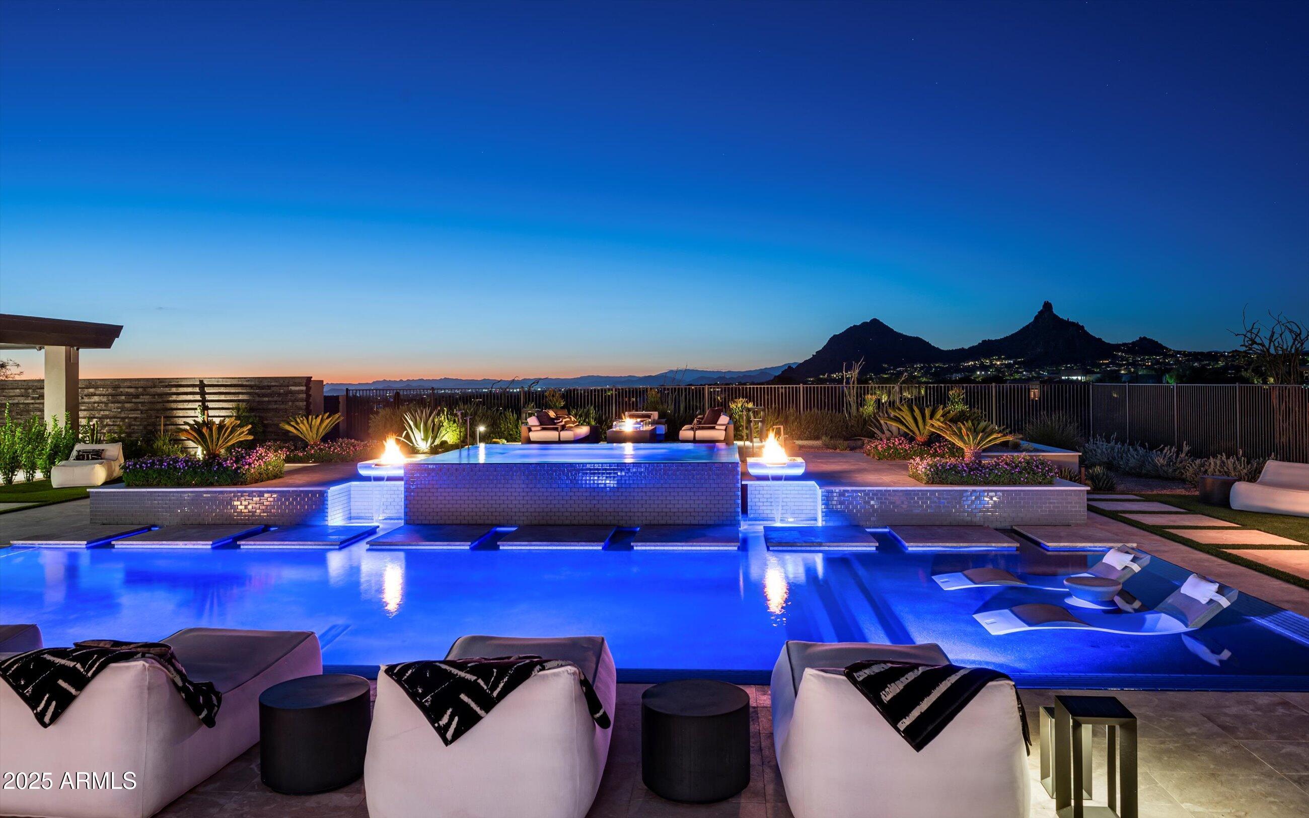 10784 E PINNACLE PEAK Road