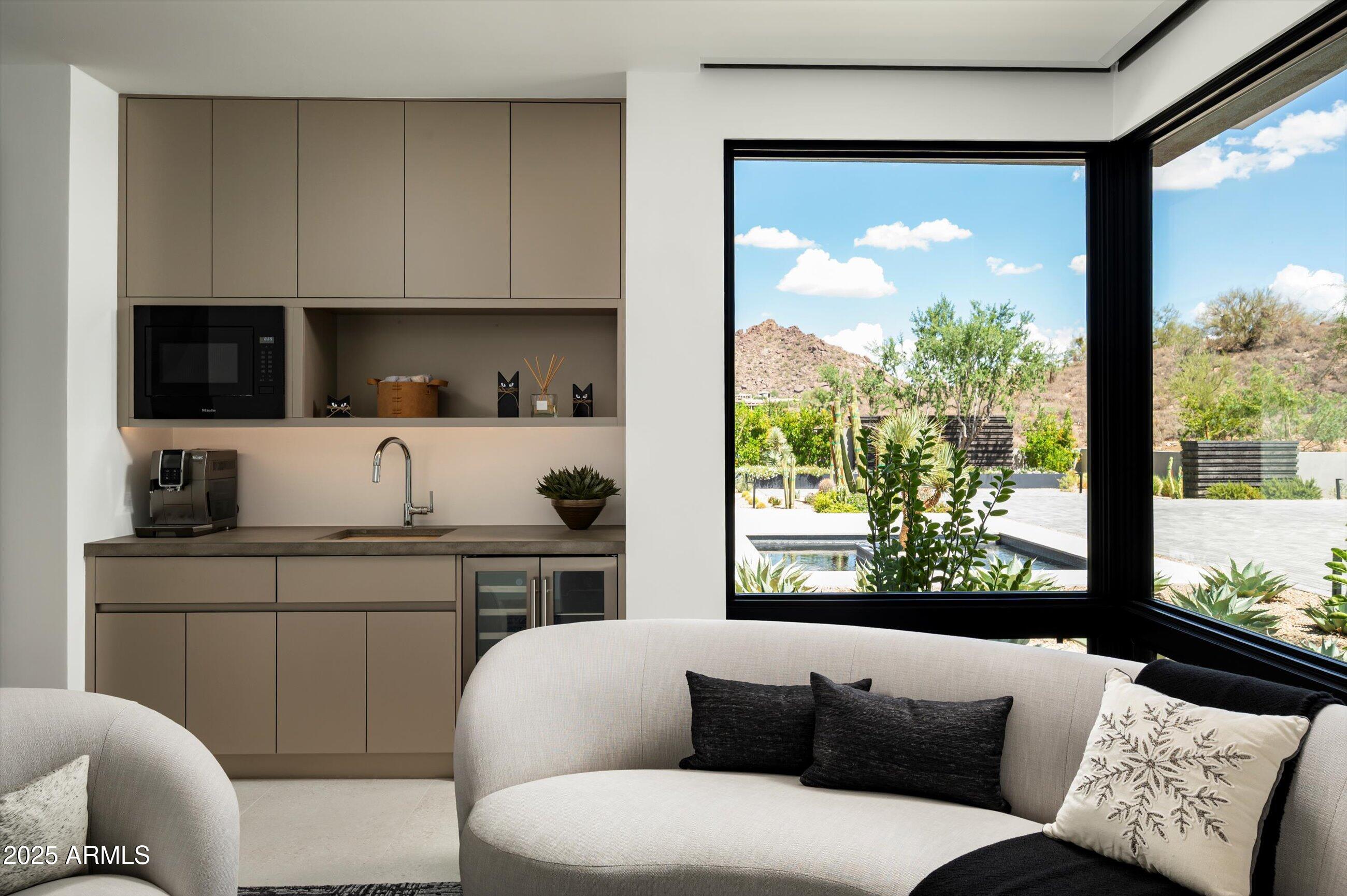 10784 E PINNACLE PEAK Road