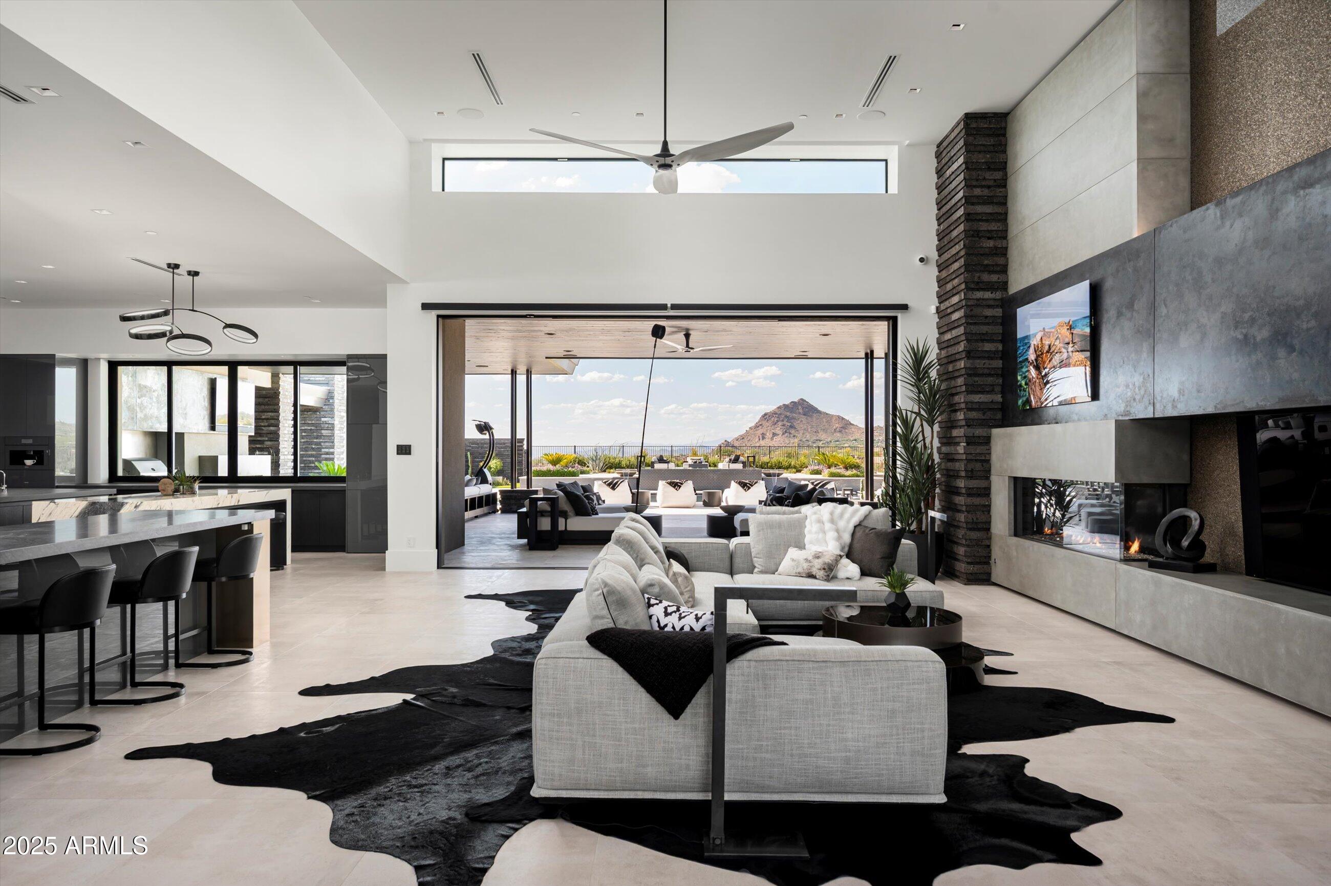 10784 E PINNACLE PEAK Road