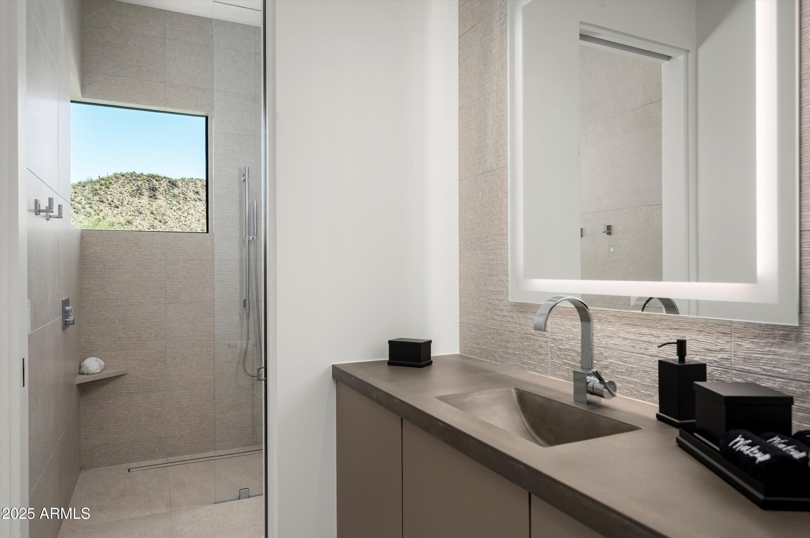 10784 E PINNACLE PEAK Road