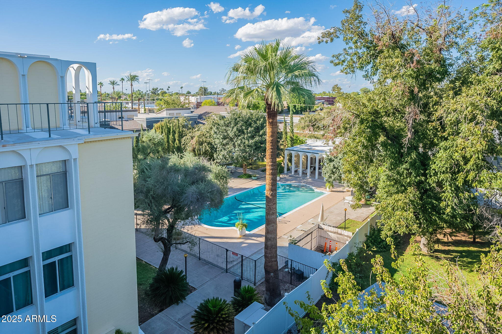 6502 N CENTRAL Avenue D401