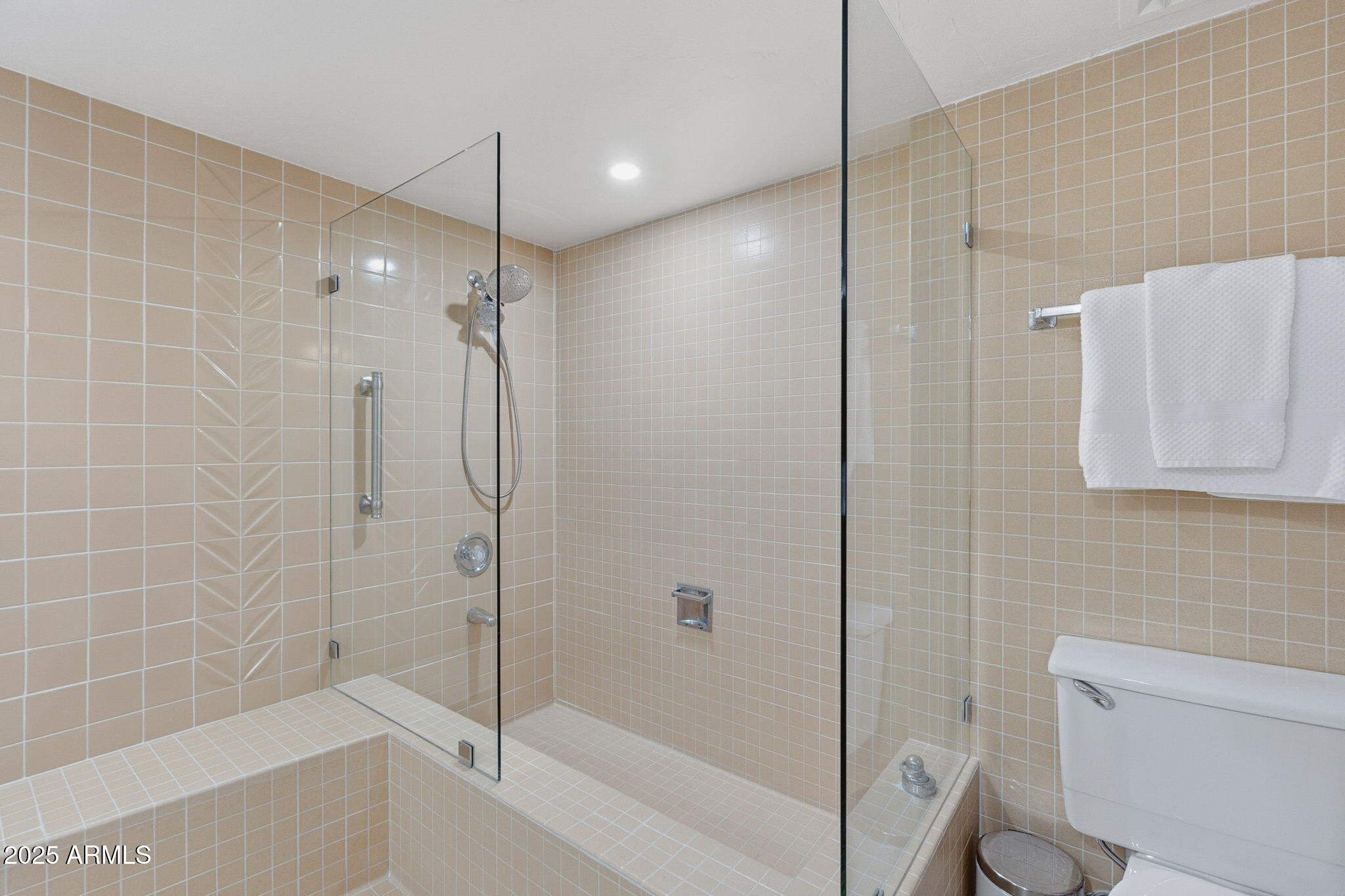 6502 N CENTRAL Avenue D401