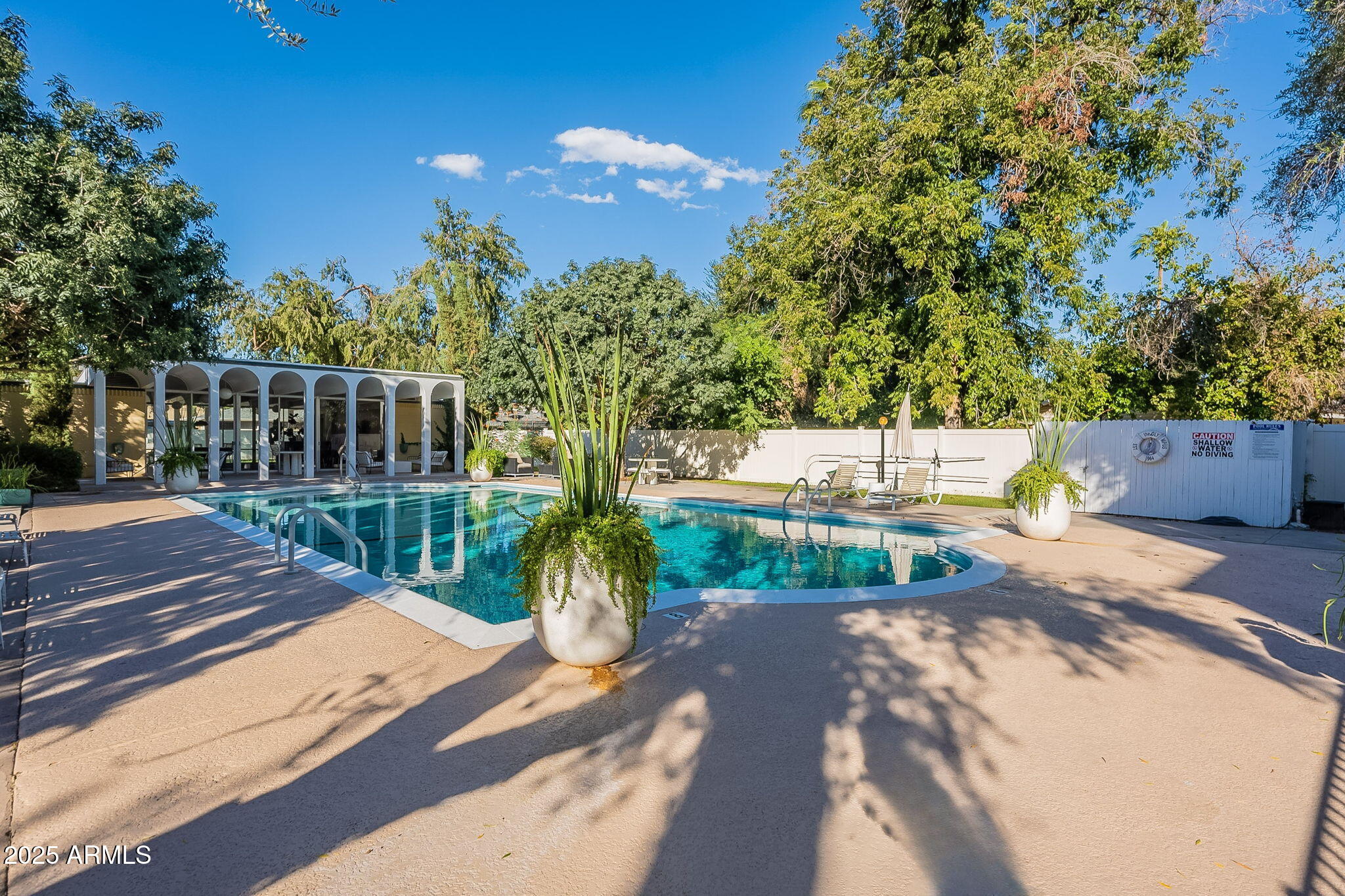 6502 N CENTRAL Avenue D401