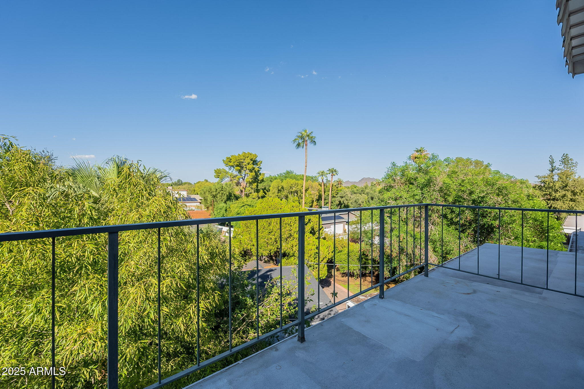 6502 N CENTRAL Avenue D401