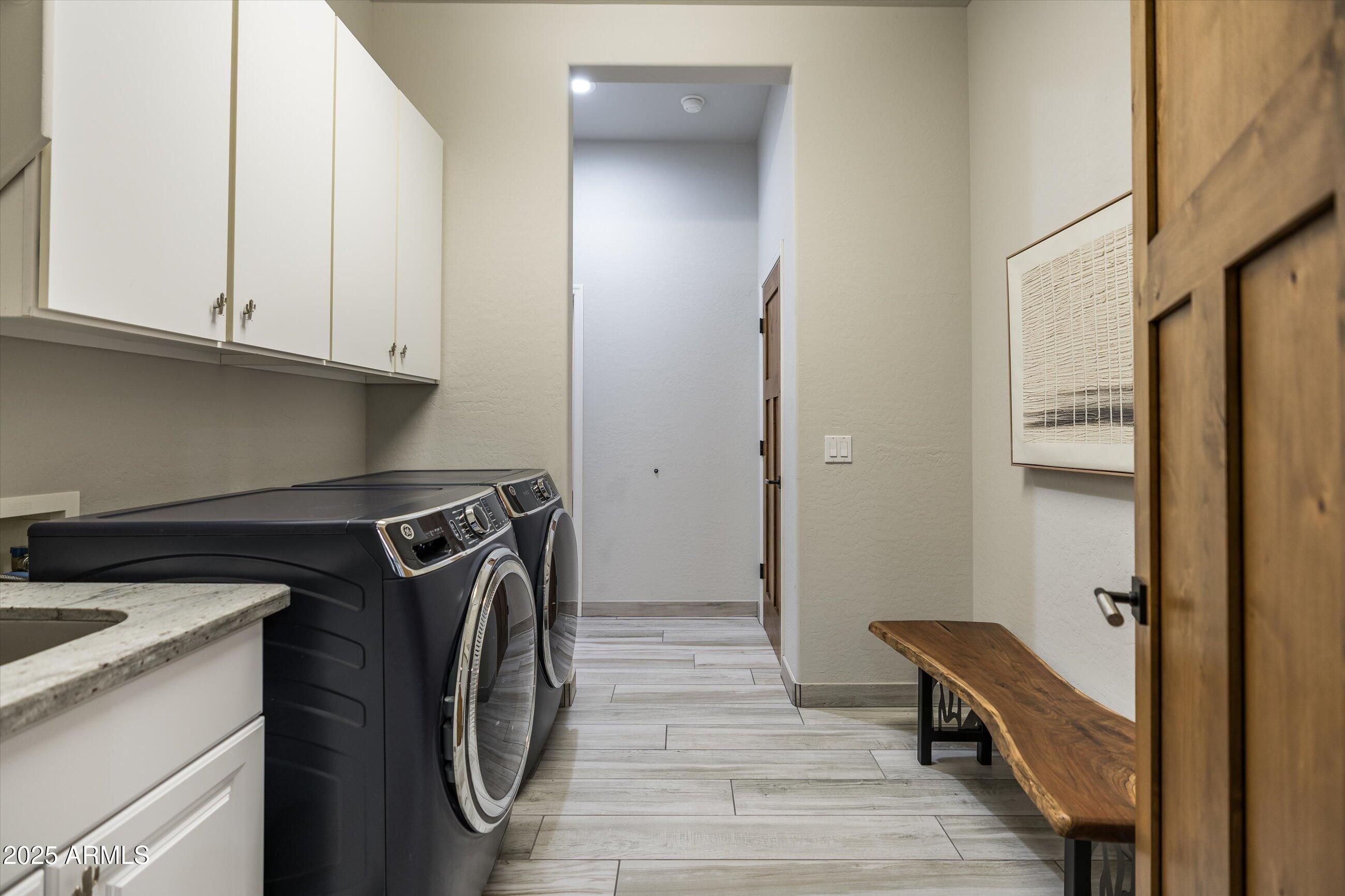 11115 E WINCHCOMB Drive, Scottsdale