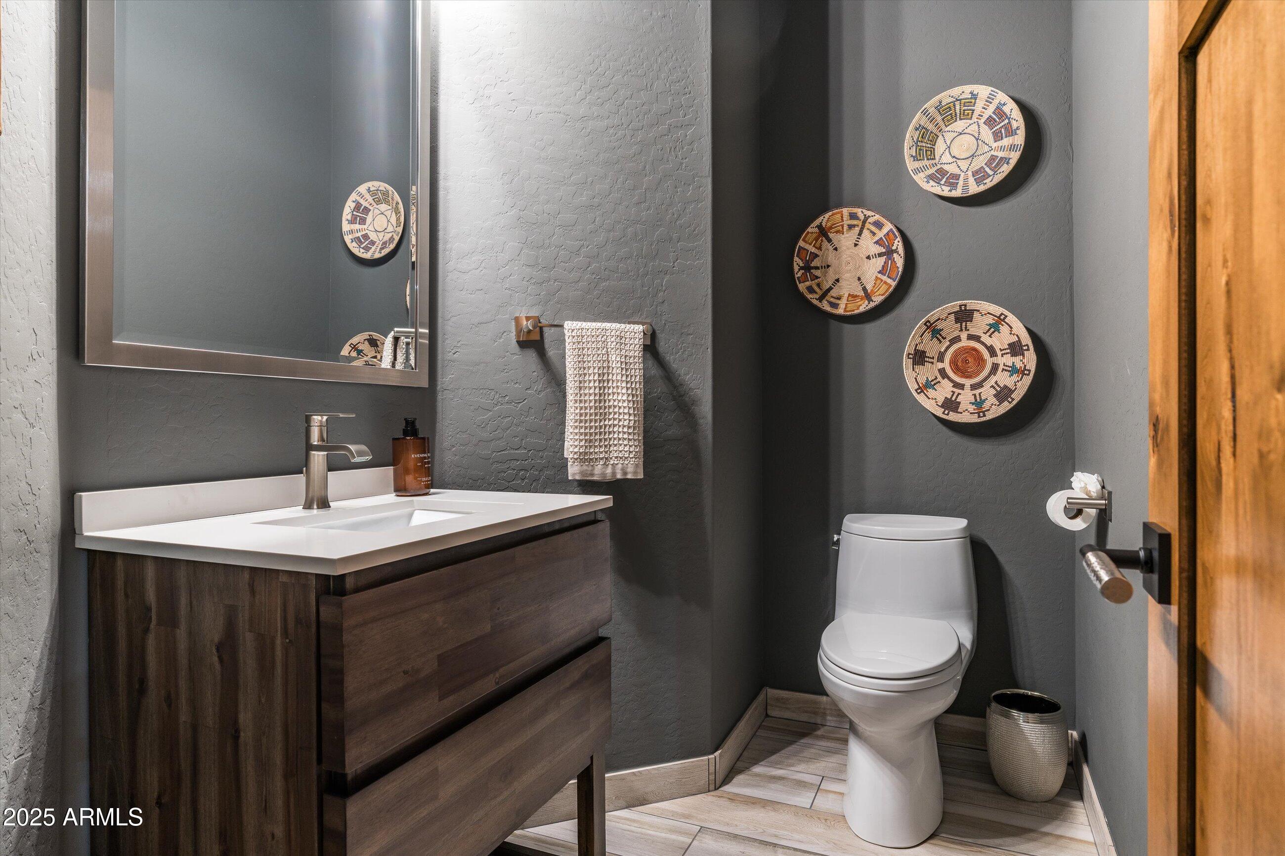 11115 E WINCHCOMB Drive, Scottsdale