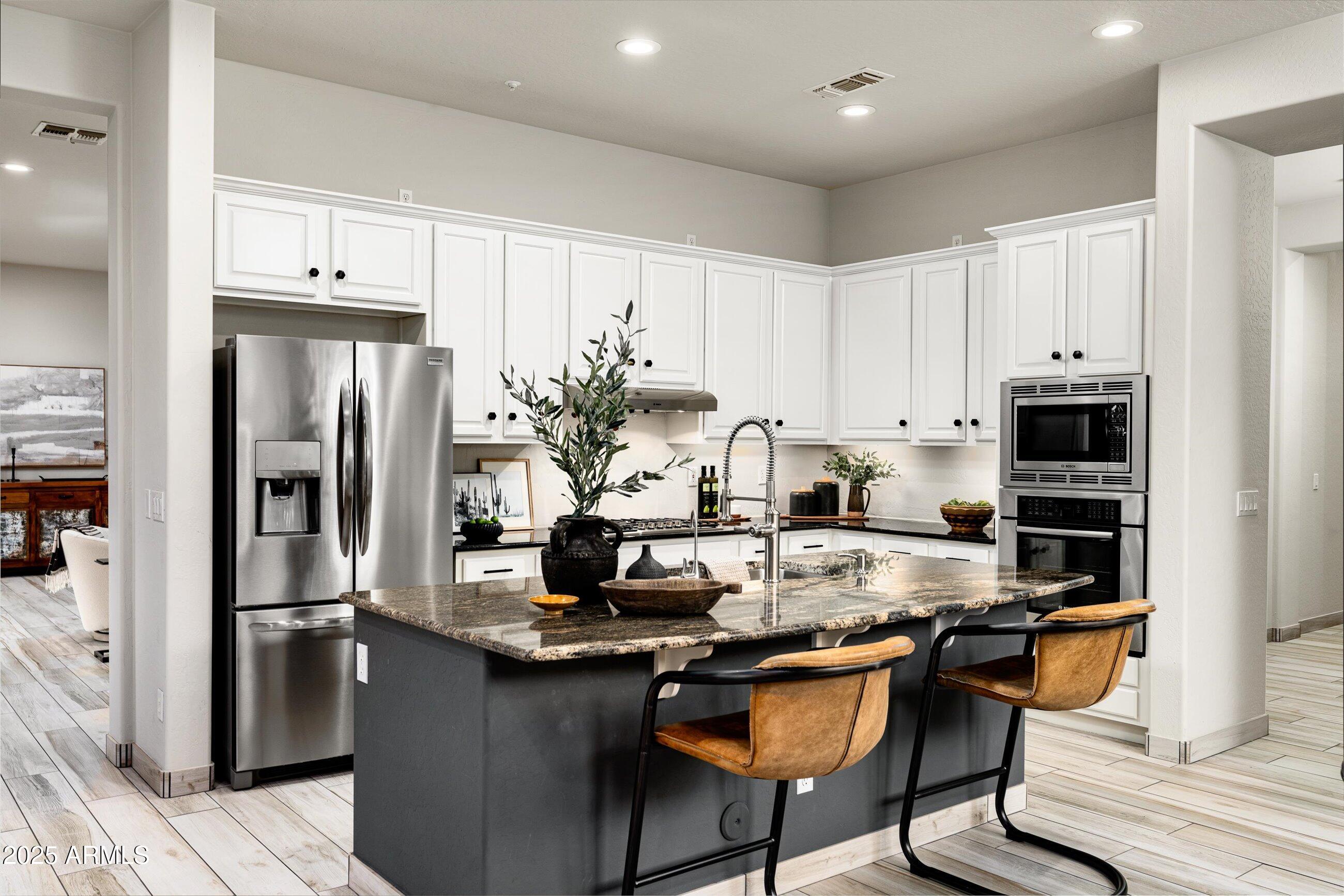 11115 E WINCHCOMB Drive, Scottsdale