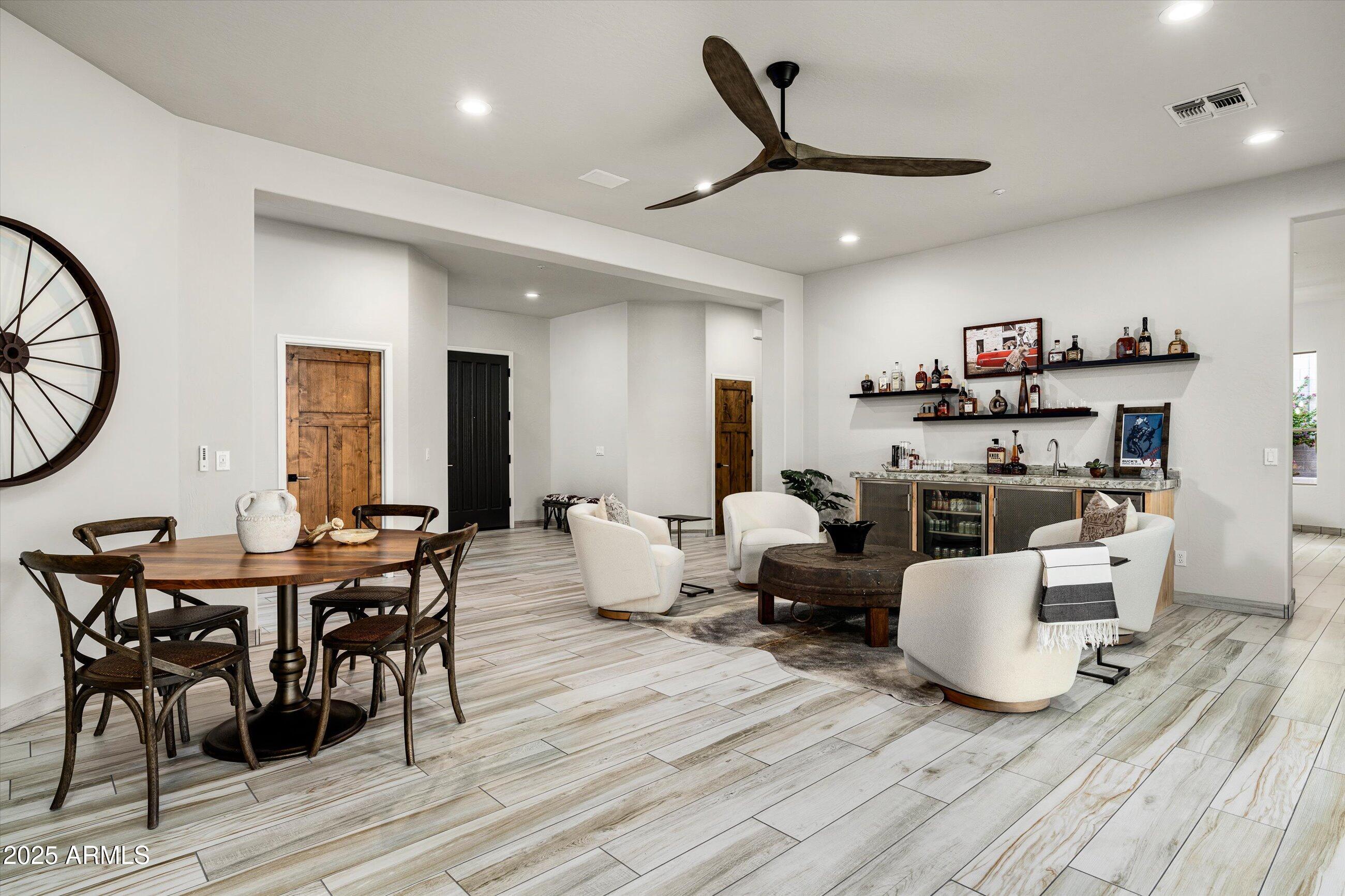 11115 E WINCHCOMB Drive, Scottsdale