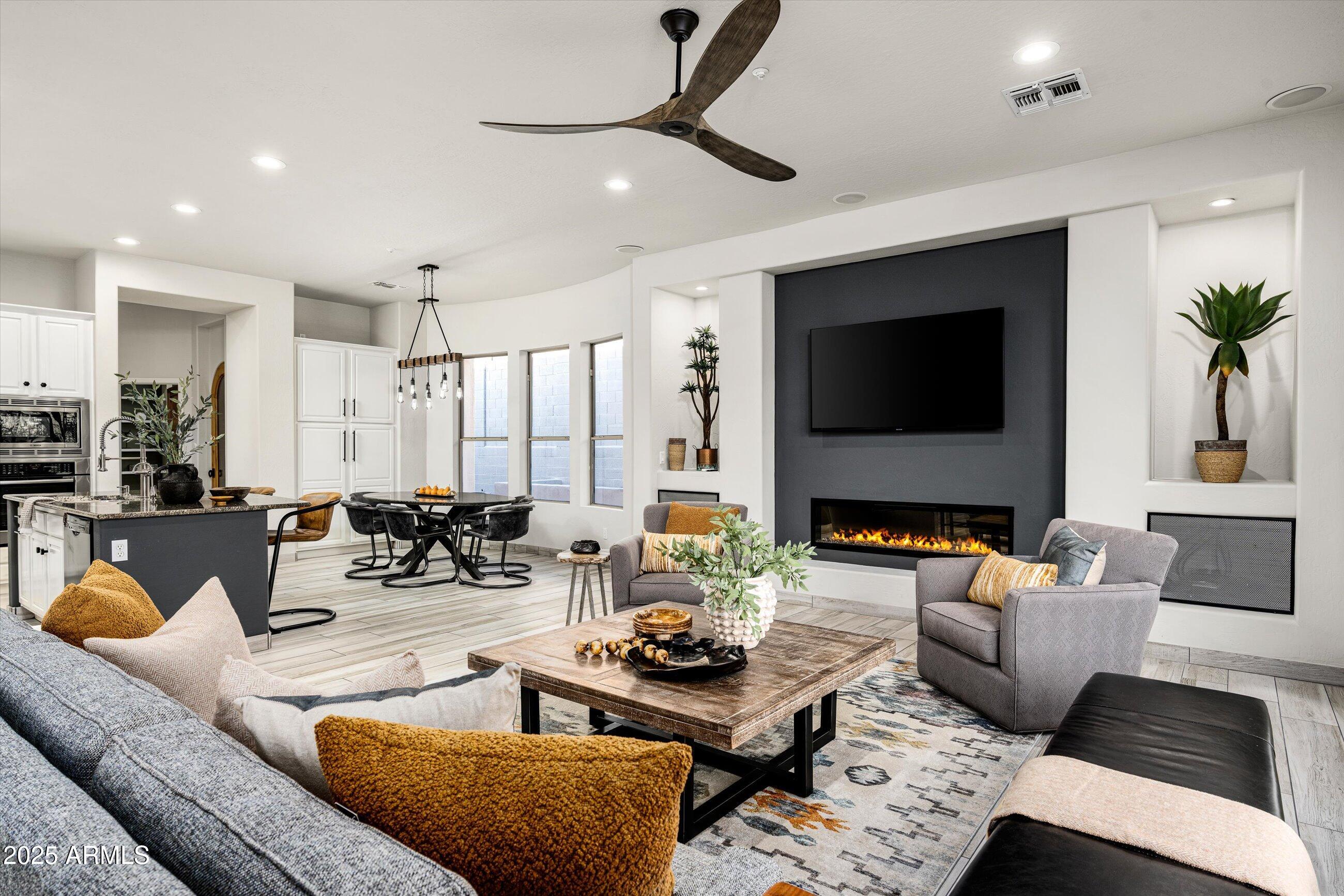 11115 E WINCHCOMB Drive, Scottsdale