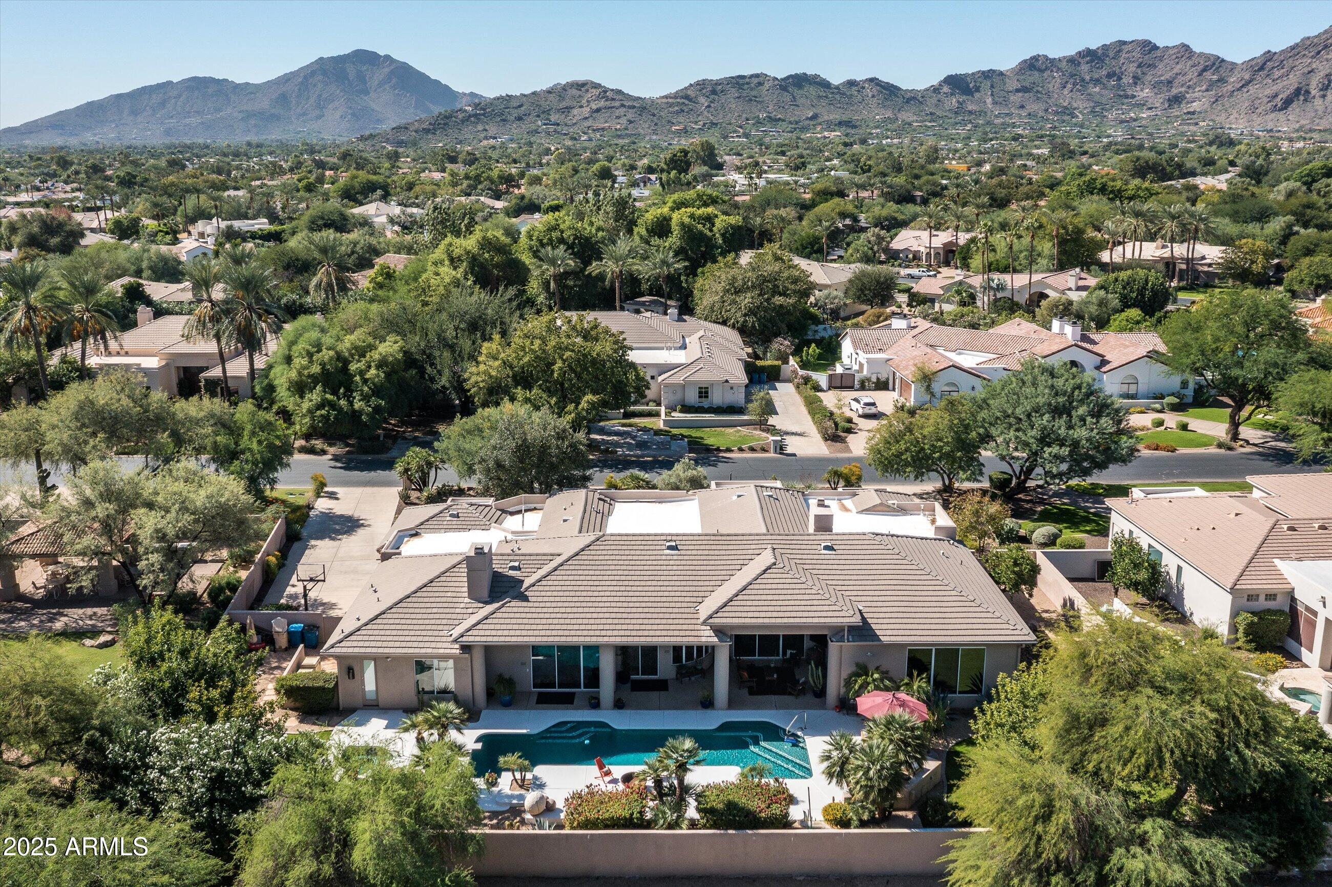 7124 E FOOTHILL Drive