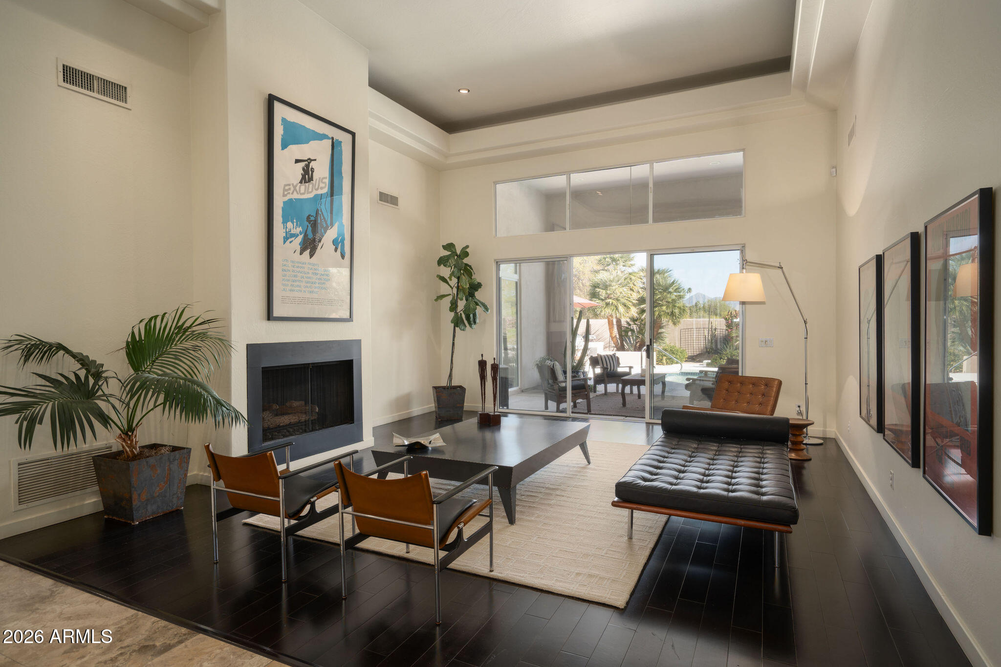 7124 E FOOTHILL Drive