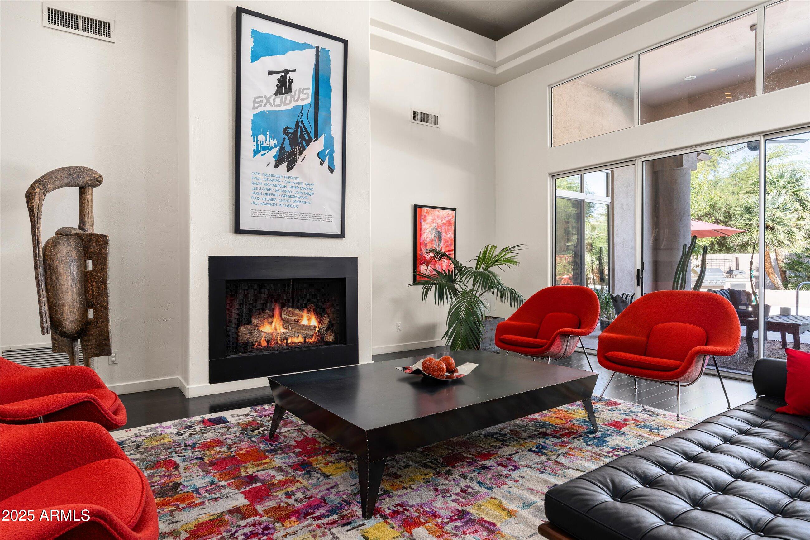 7124 E FOOTHILL Drive