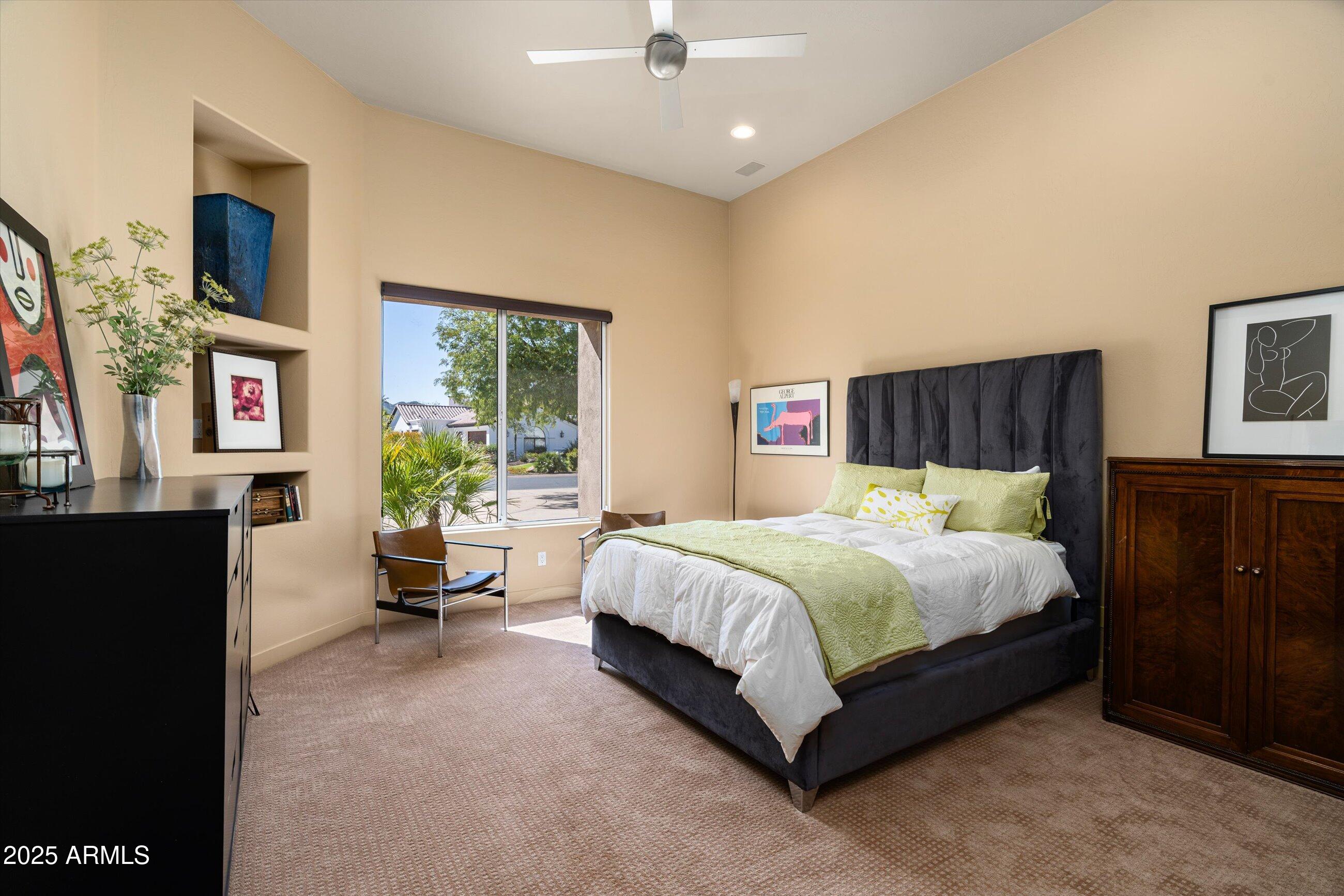 7124 E FOOTHILL Drive