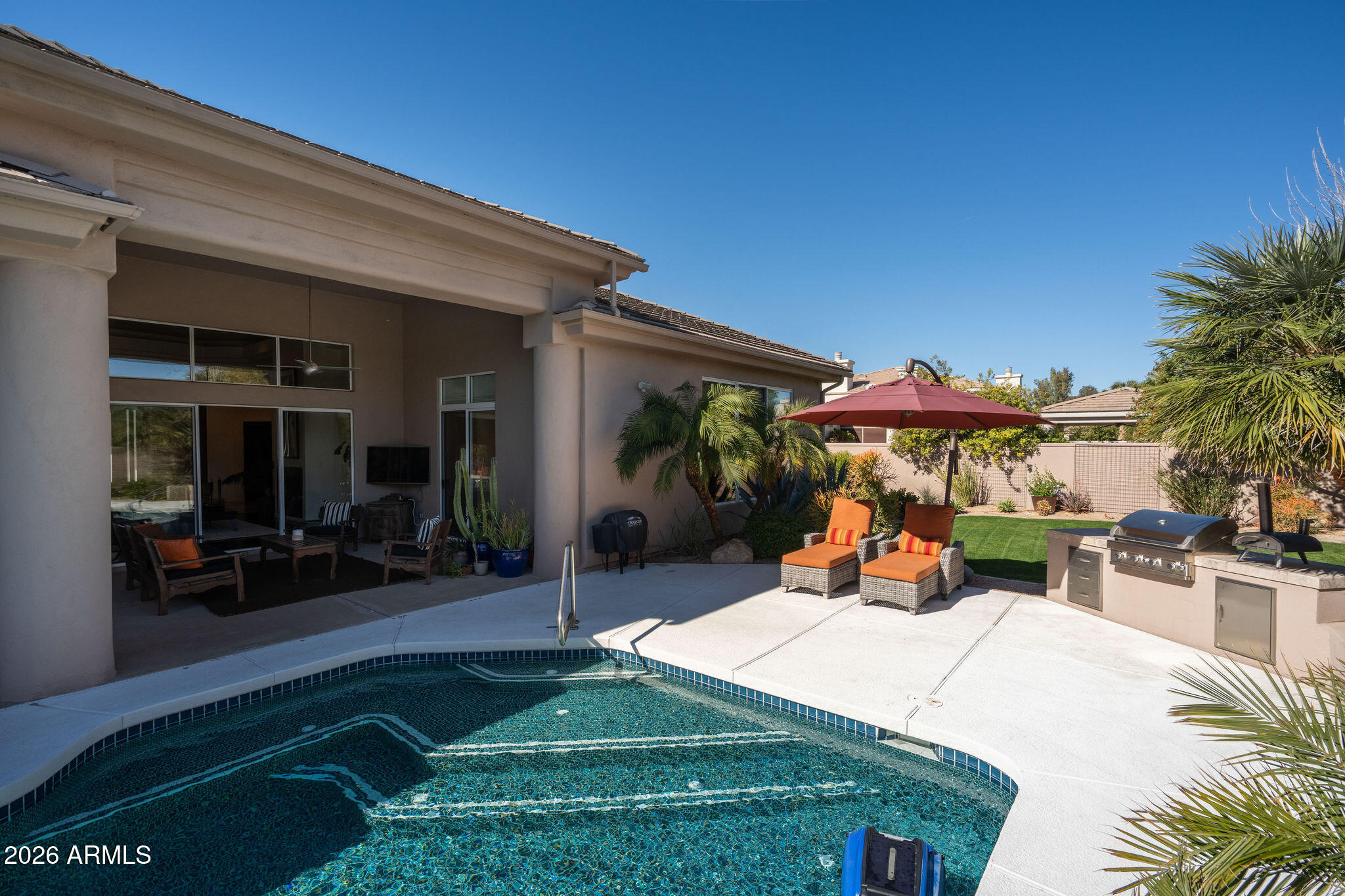 7124 E FOOTHILL Drive