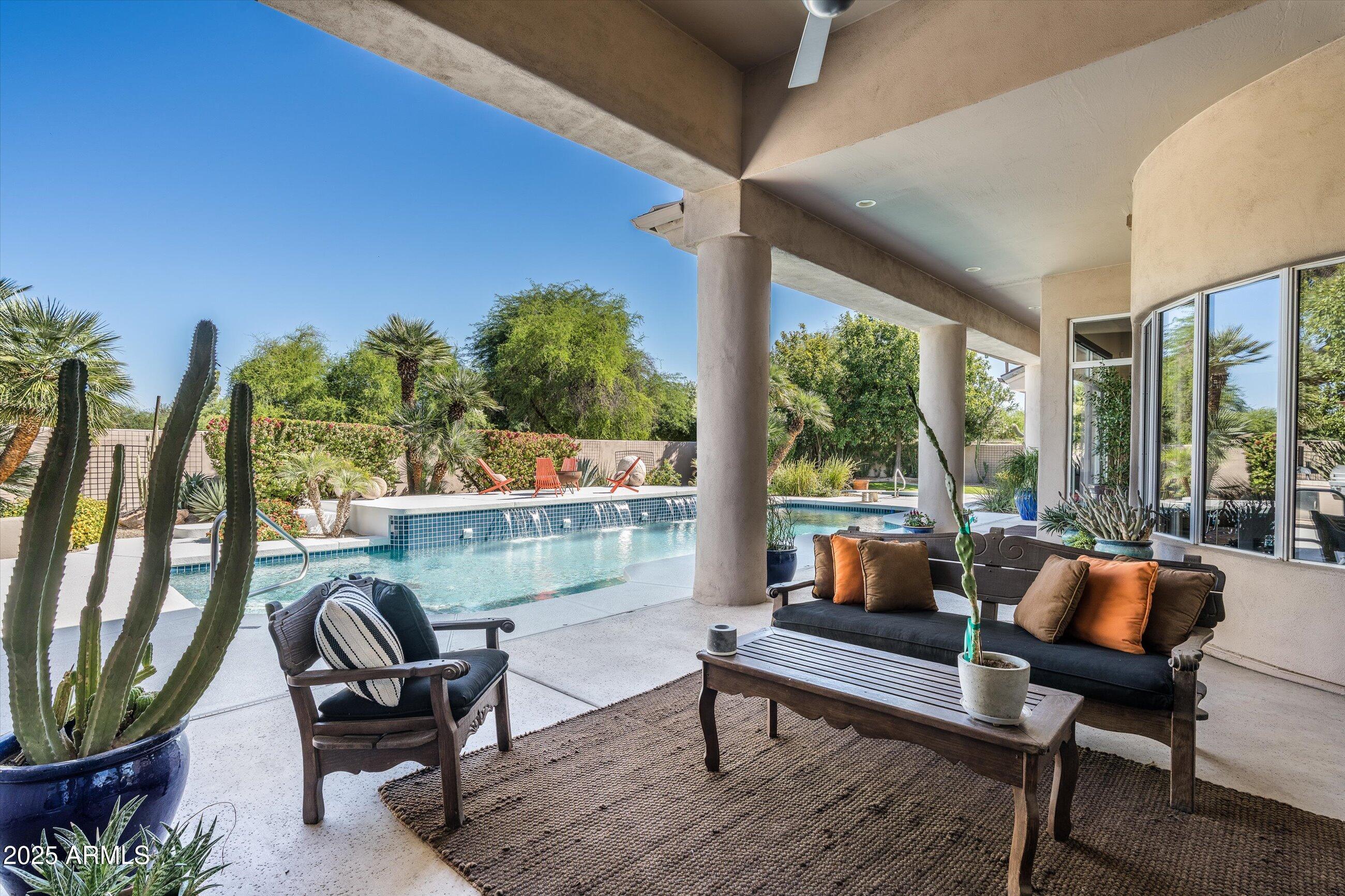 7124 E FOOTHILL Drive