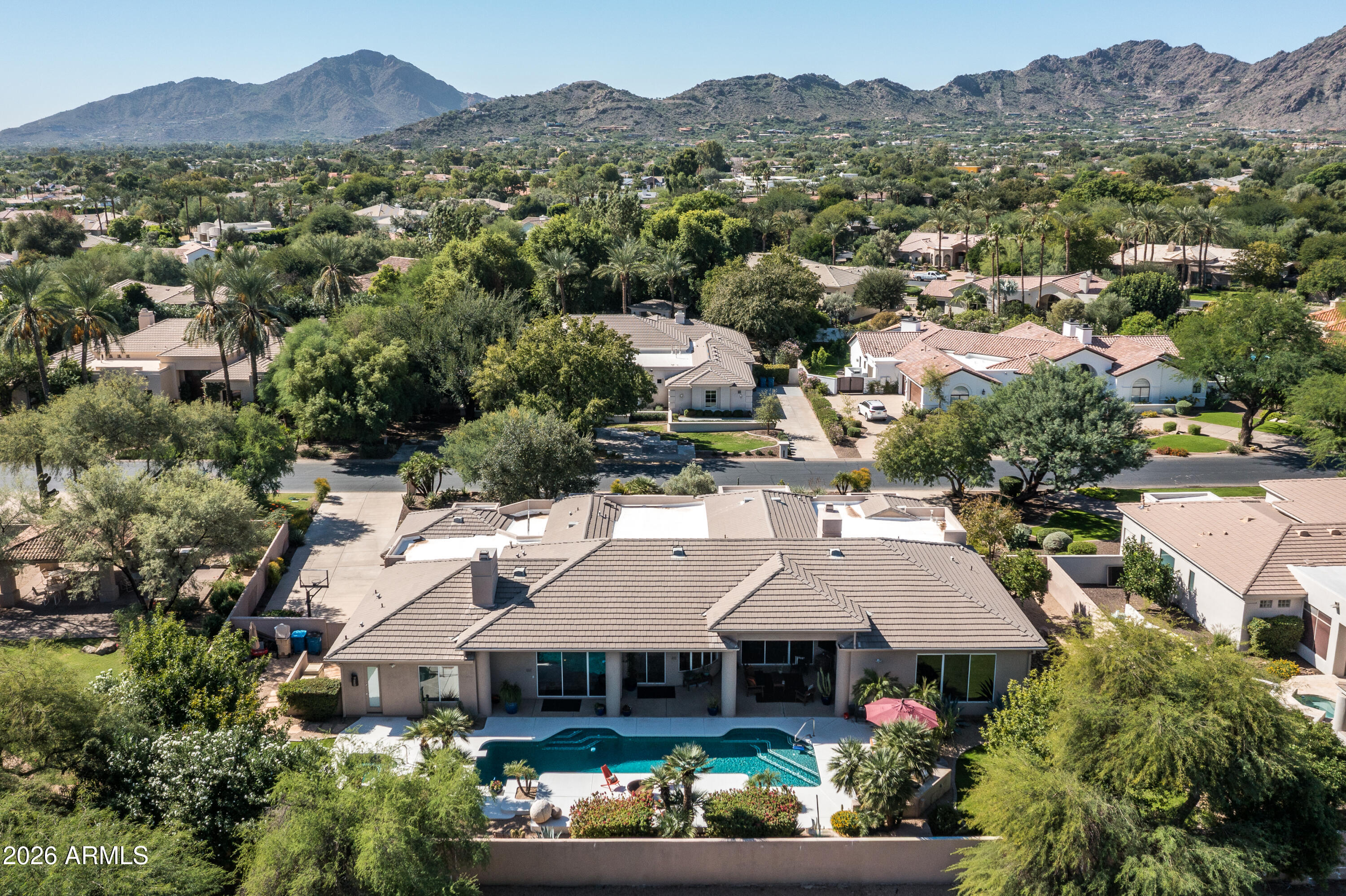 7124 E FOOTHILL Drive