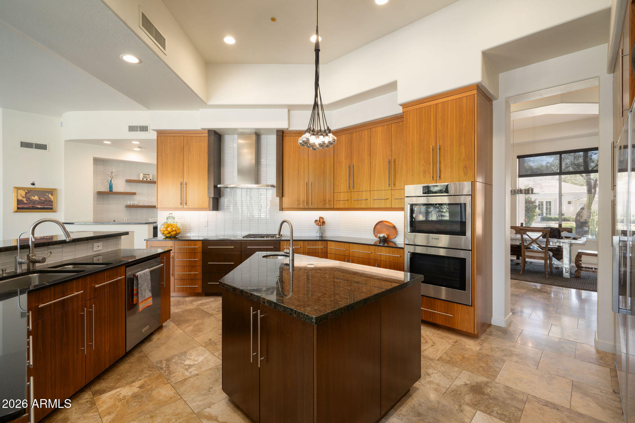 7124 E FOOTHILL Drive