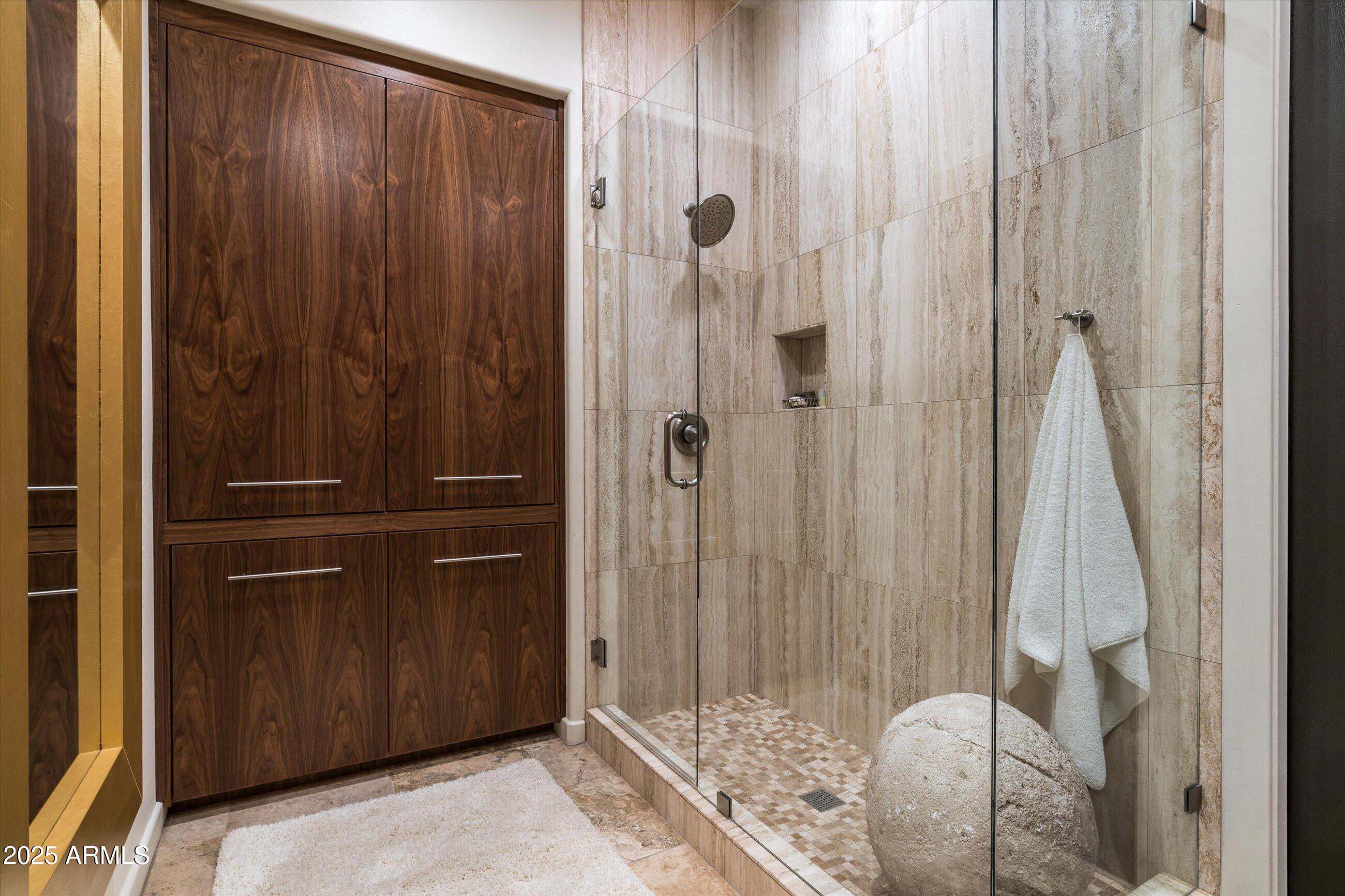 7124 E FOOTHILL Drive