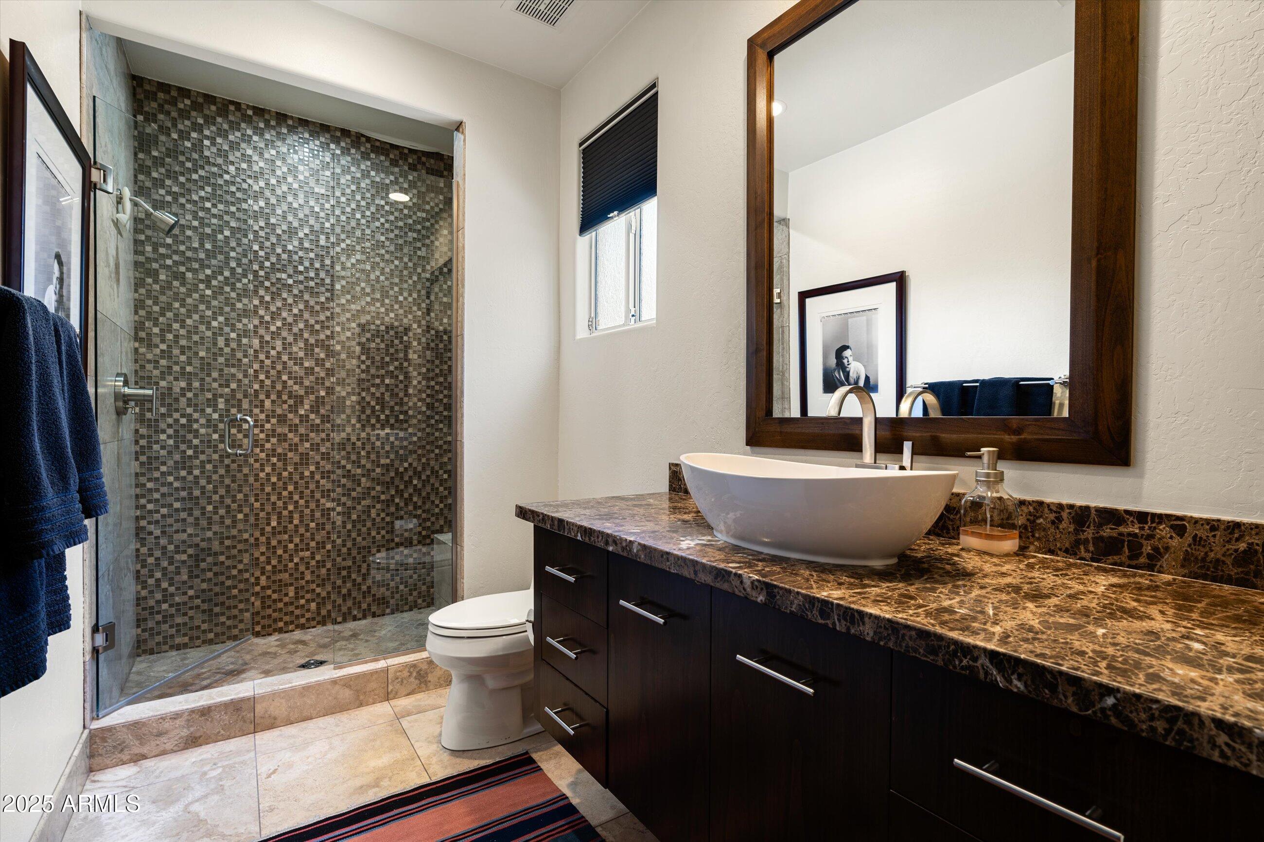 7124 E FOOTHILL Drive