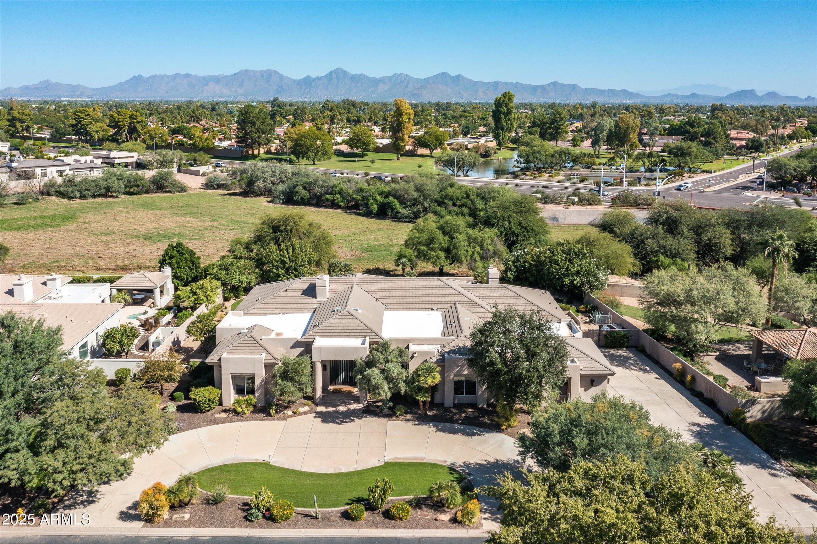 7124 E FOOTHILL Drive