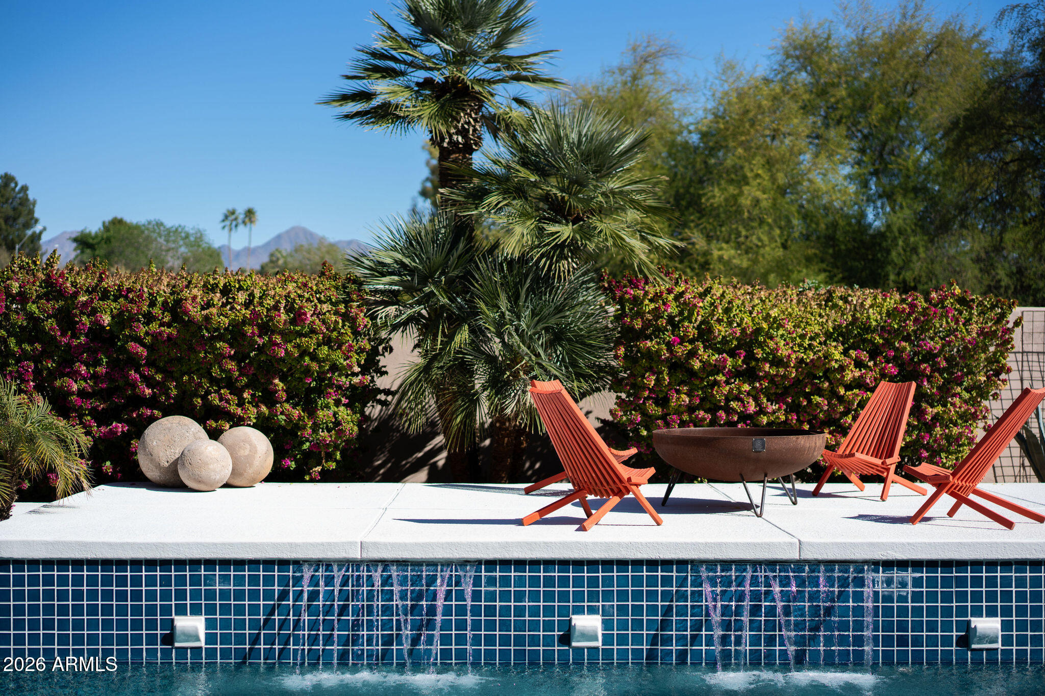 7124 E FOOTHILL Drive