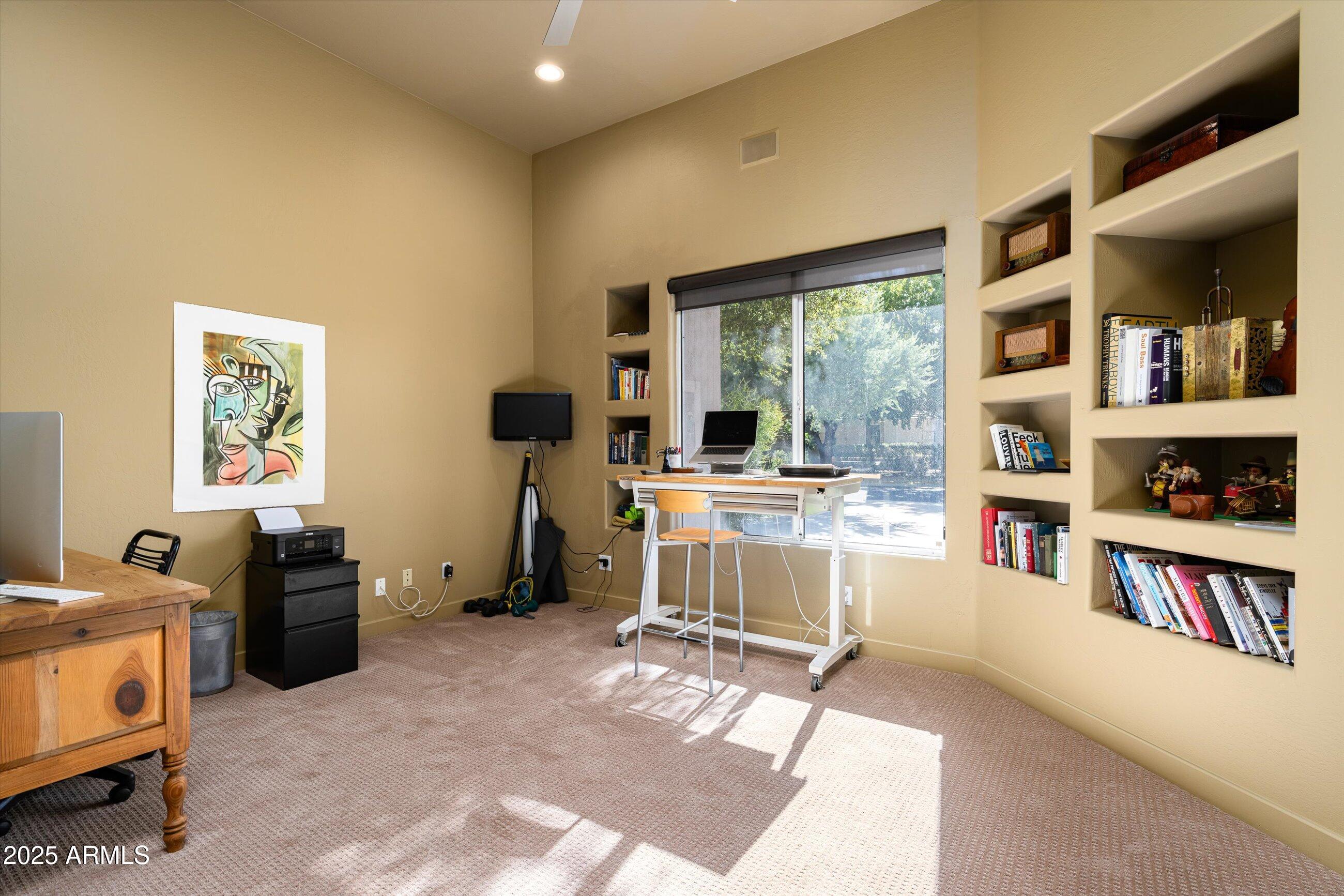 7124 E FOOTHILL Drive