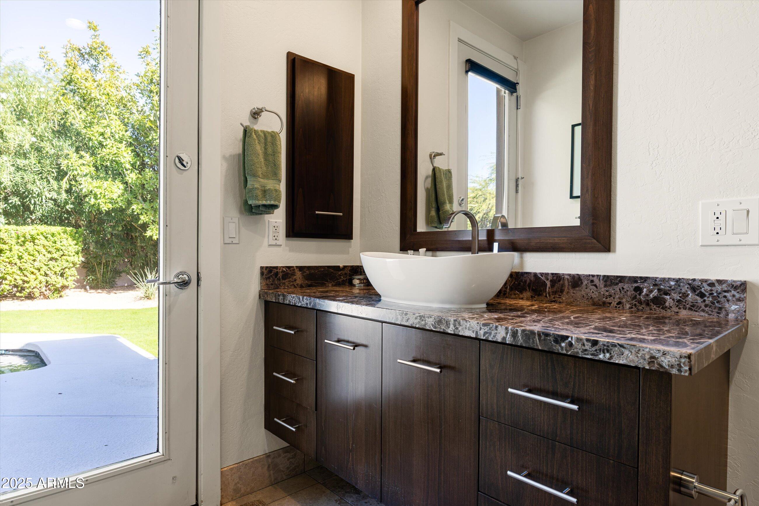 7124 E FOOTHILL Drive