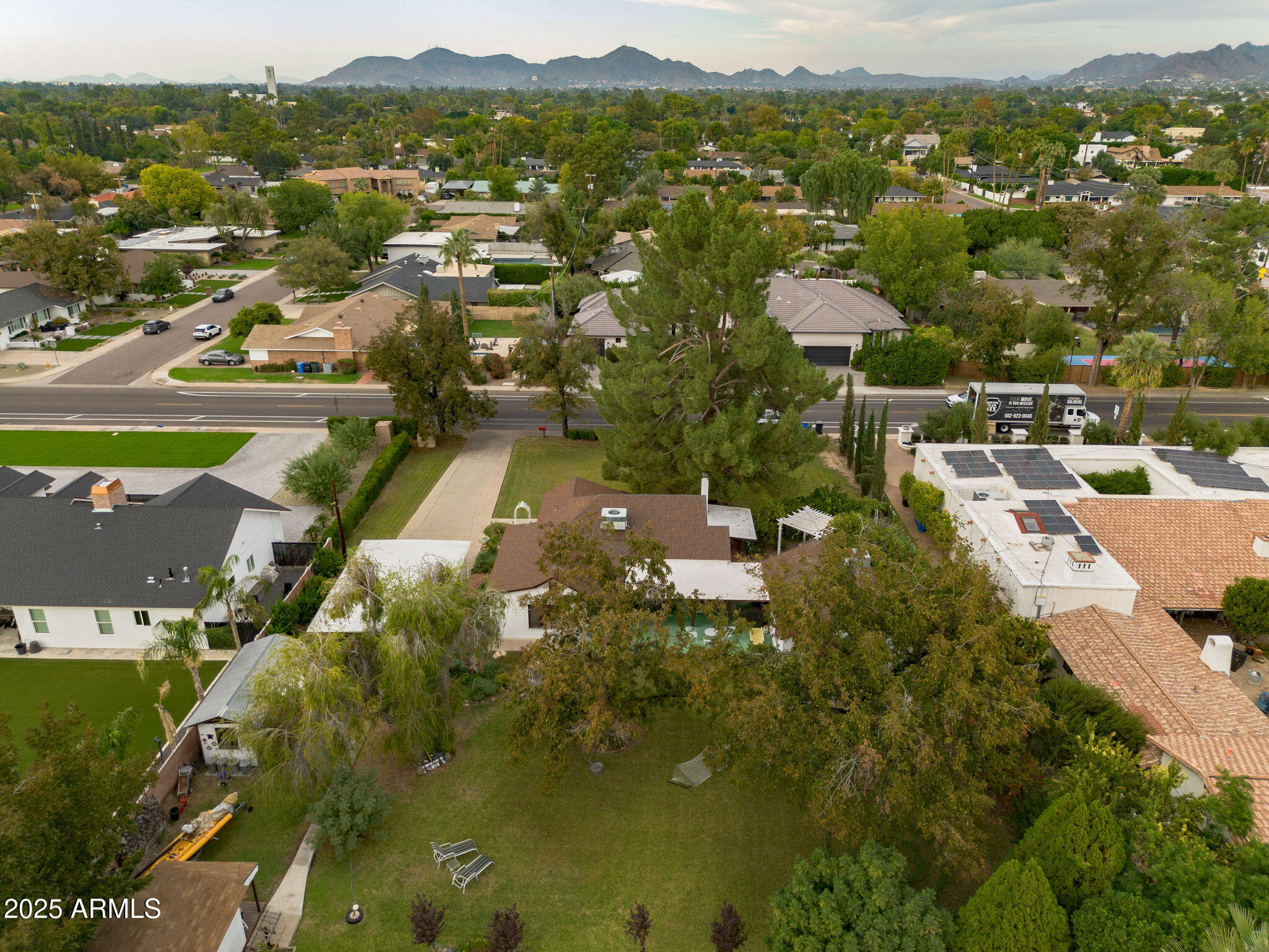 125 E MARYLAND Avenue