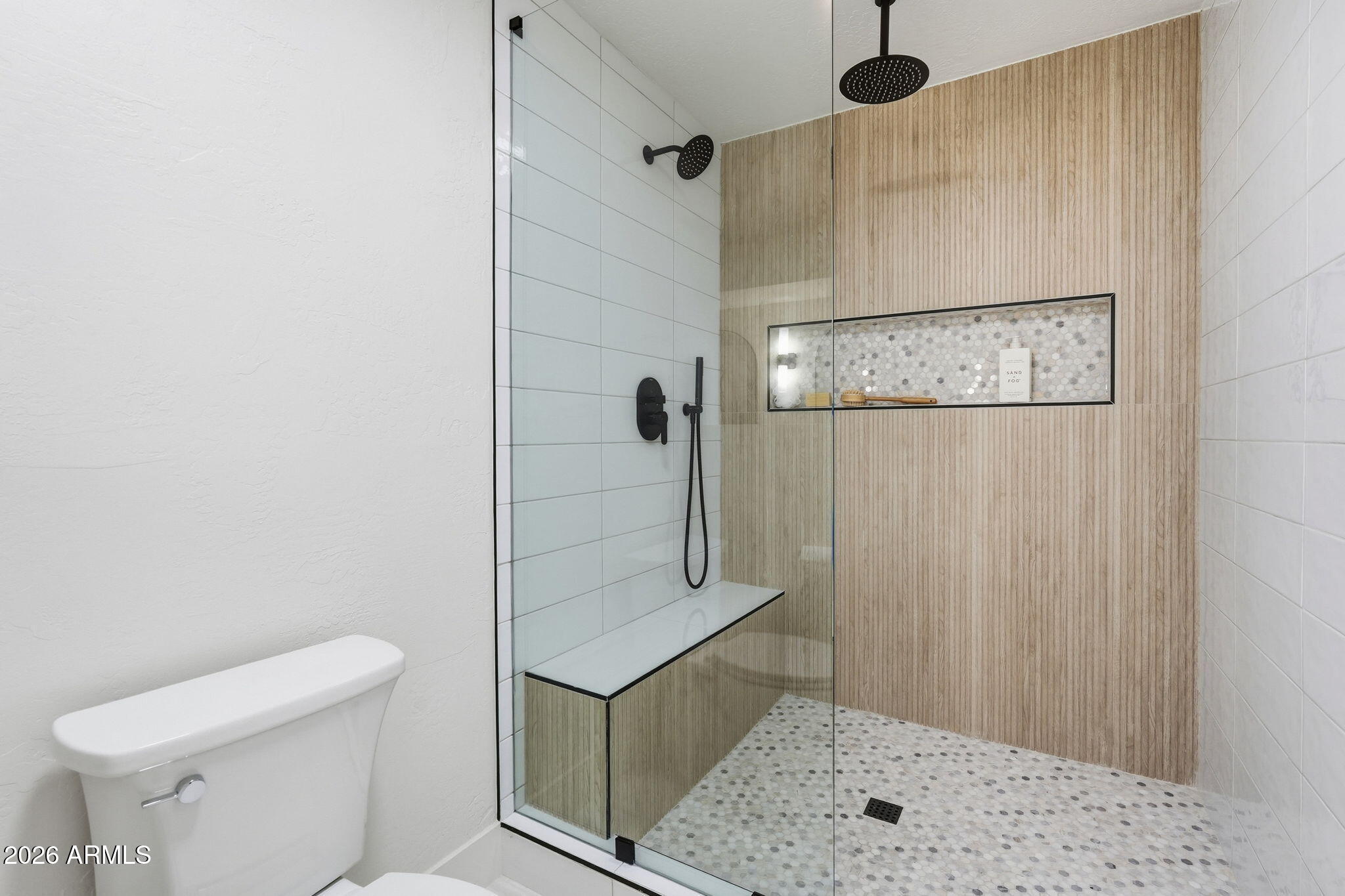 8171 E DEL CAVERNA Drive