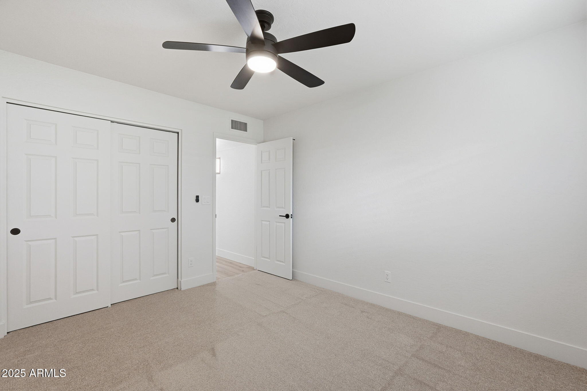 8171 E DEL CAVERNA Drive