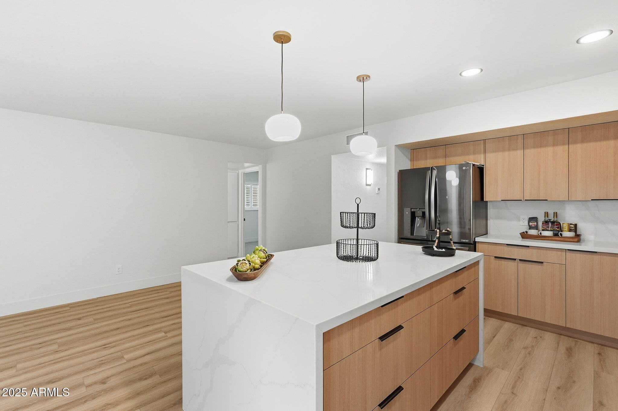 8171 E DEL CAVERNA Drive